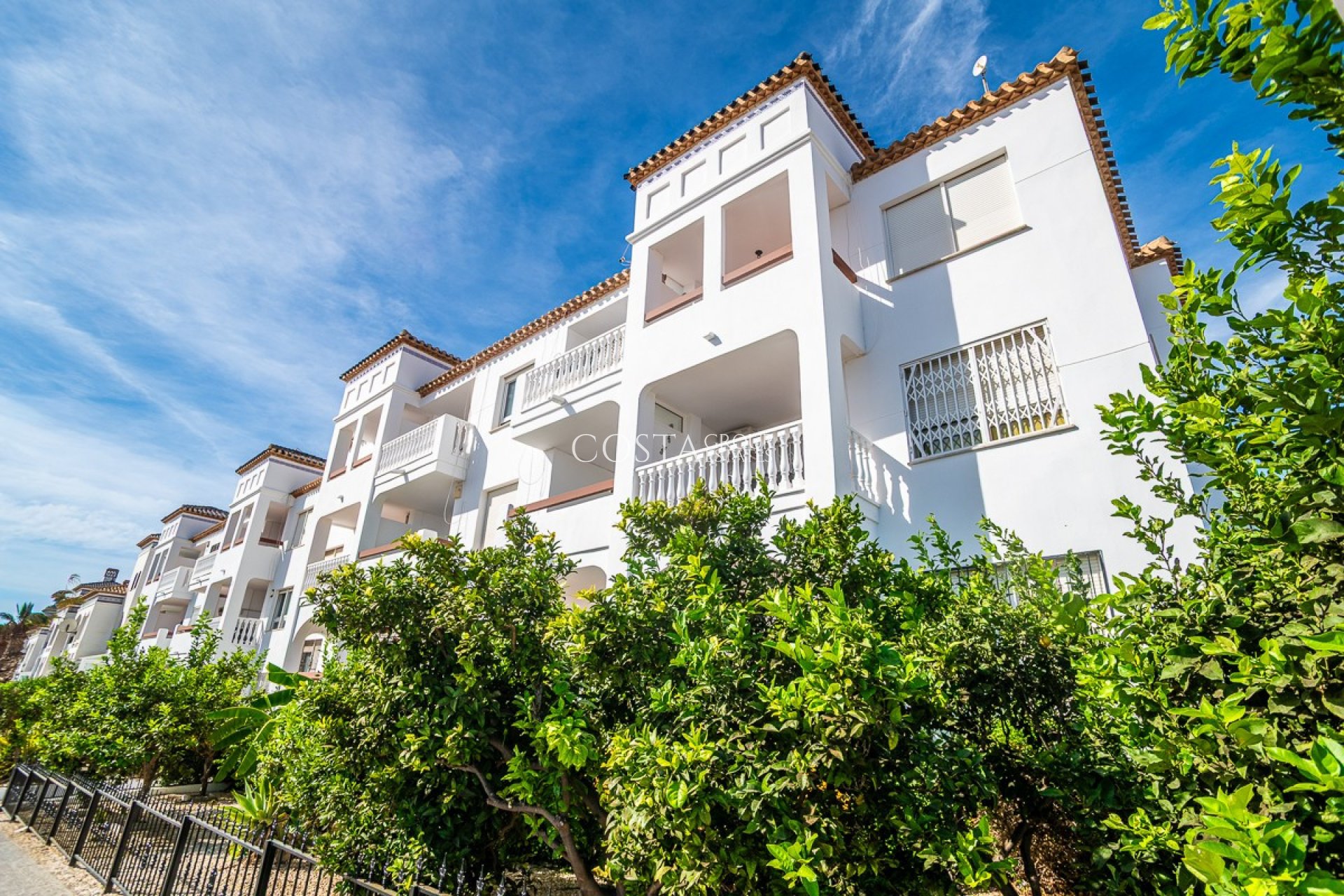 Resale - Apartments -
Orihuela - Villamartin