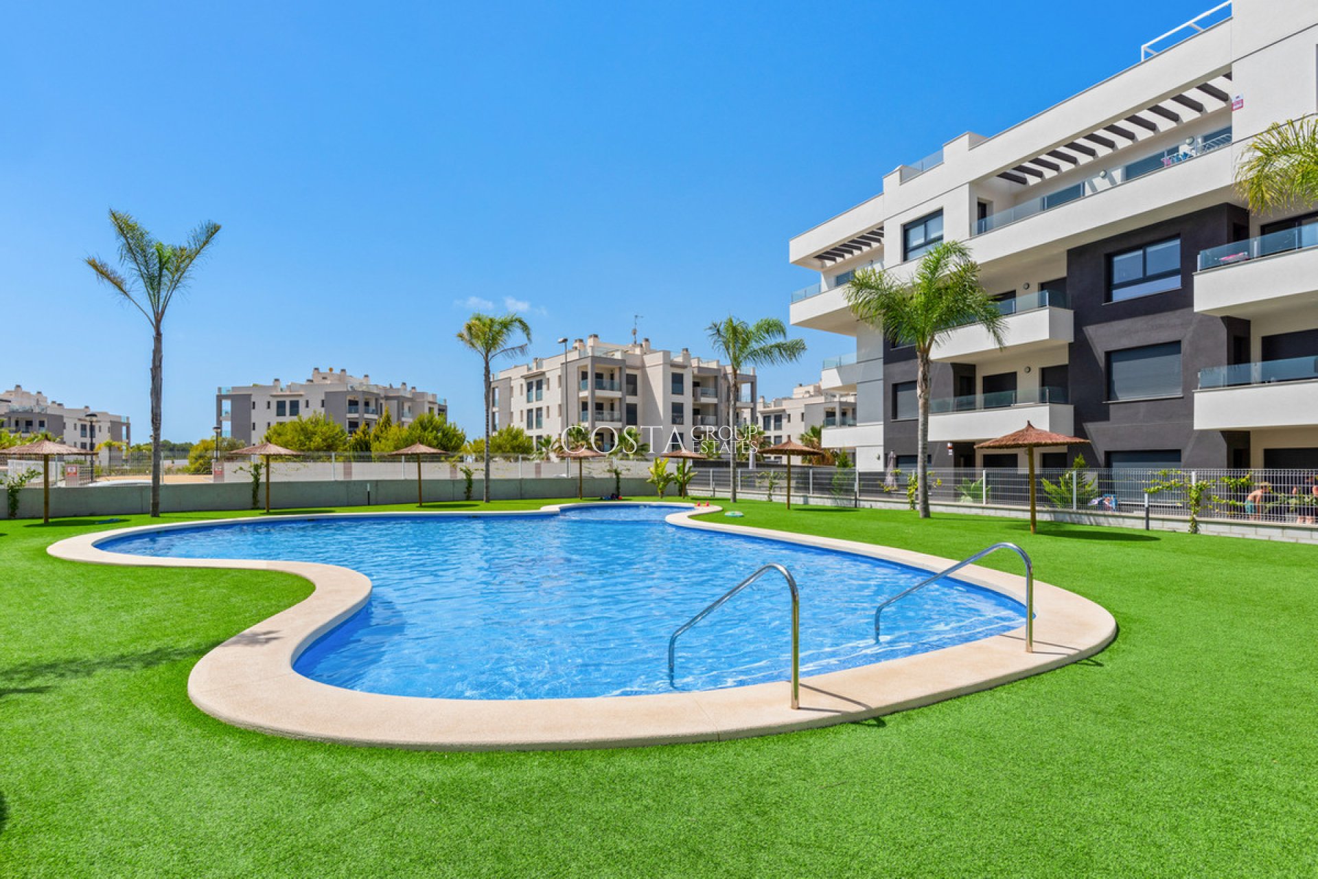 Resale - Apartments -
Orihuela - Villamartin