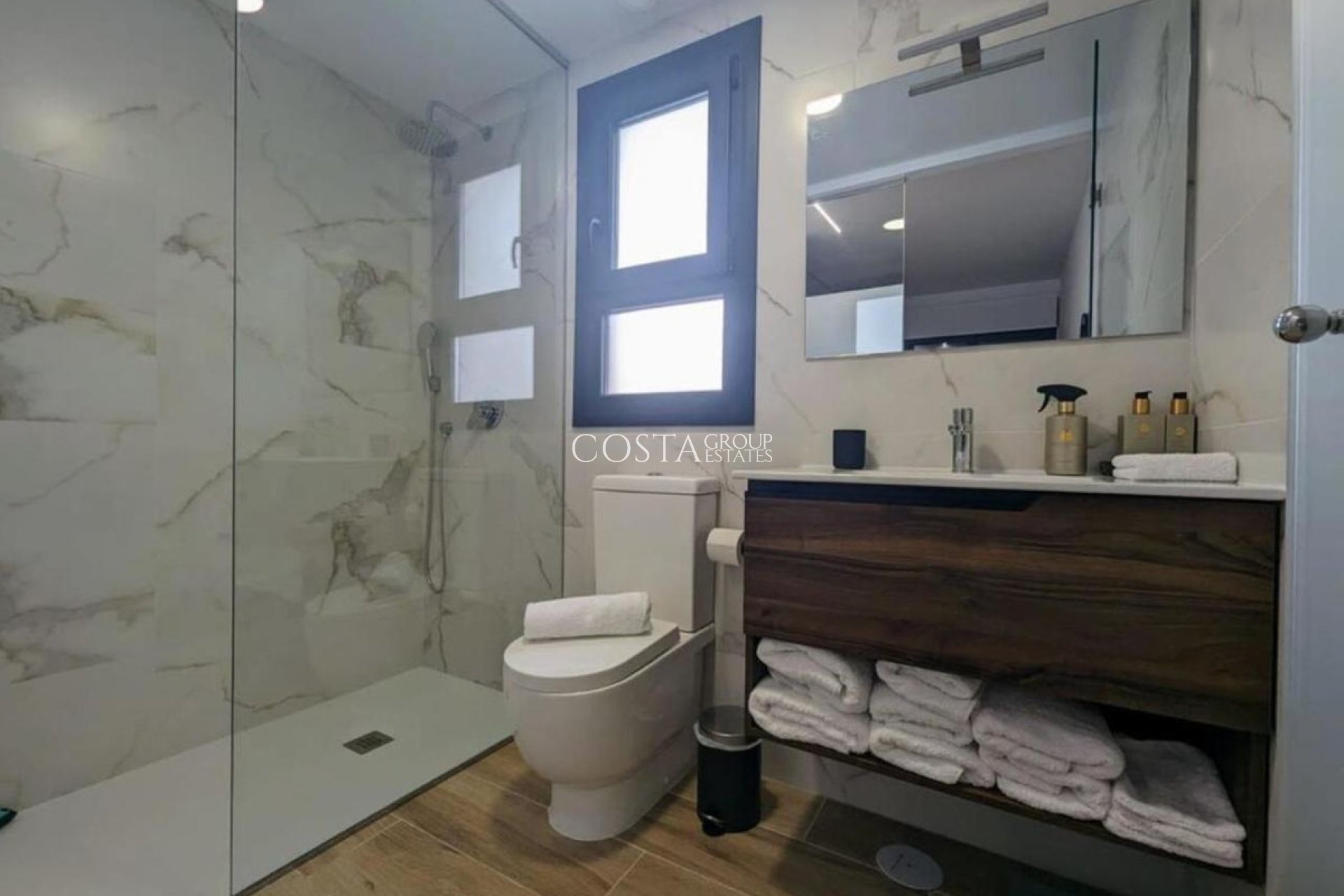 Resale - Apartments -
Orihuela - Villamartin