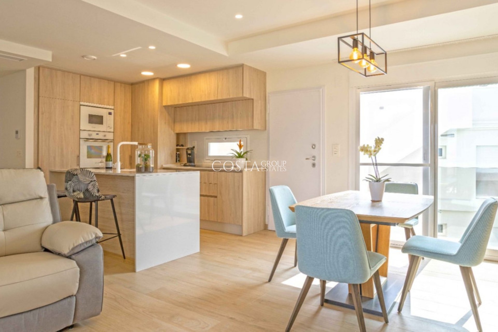 Resale - Apartments -
Orihuela - Villamartin