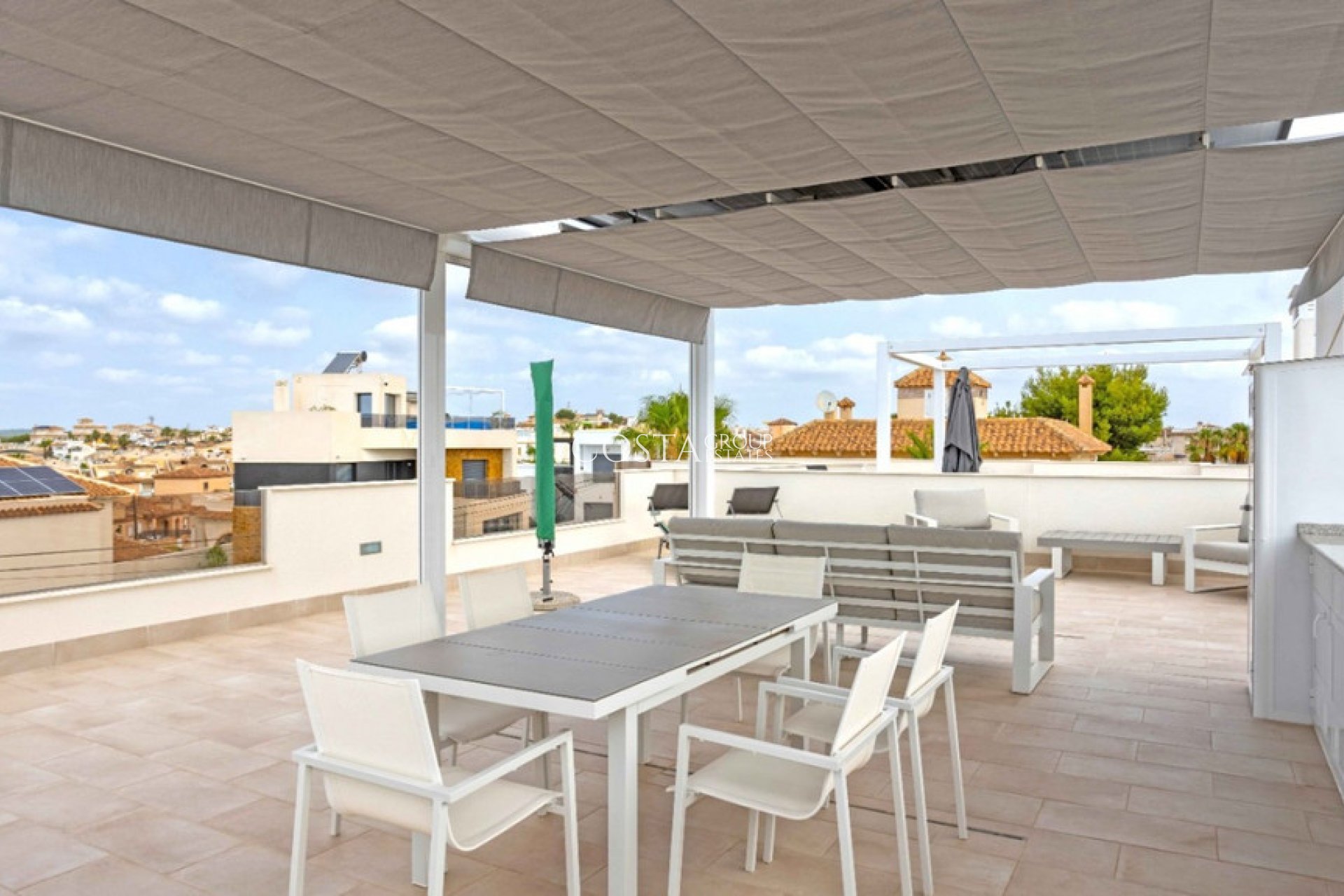 Resale - Apartments -
Orihuela - Villamartin