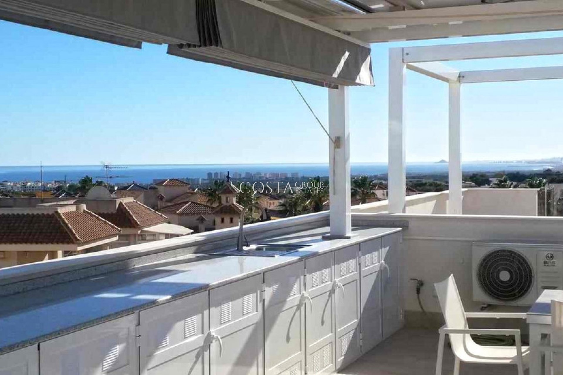 Resale - Apartments -
Orihuela - Villamartin