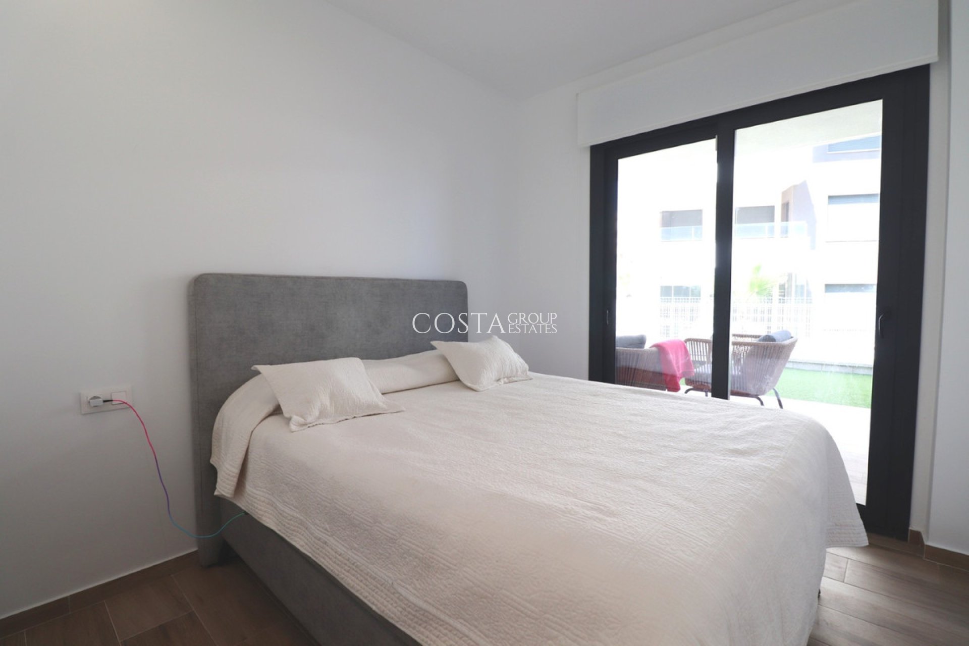 Resale - Apartments -
Orihuela - Villamartin