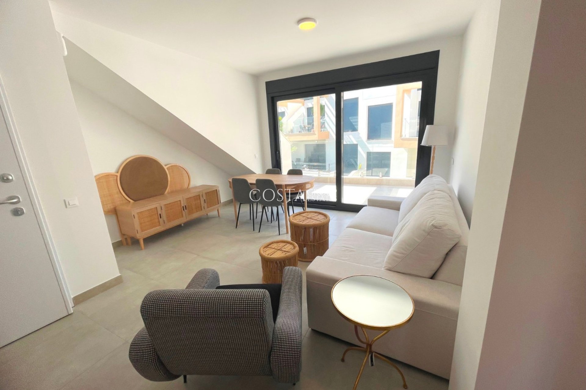 Resale - Apartments -
Orihuela - Villamartin