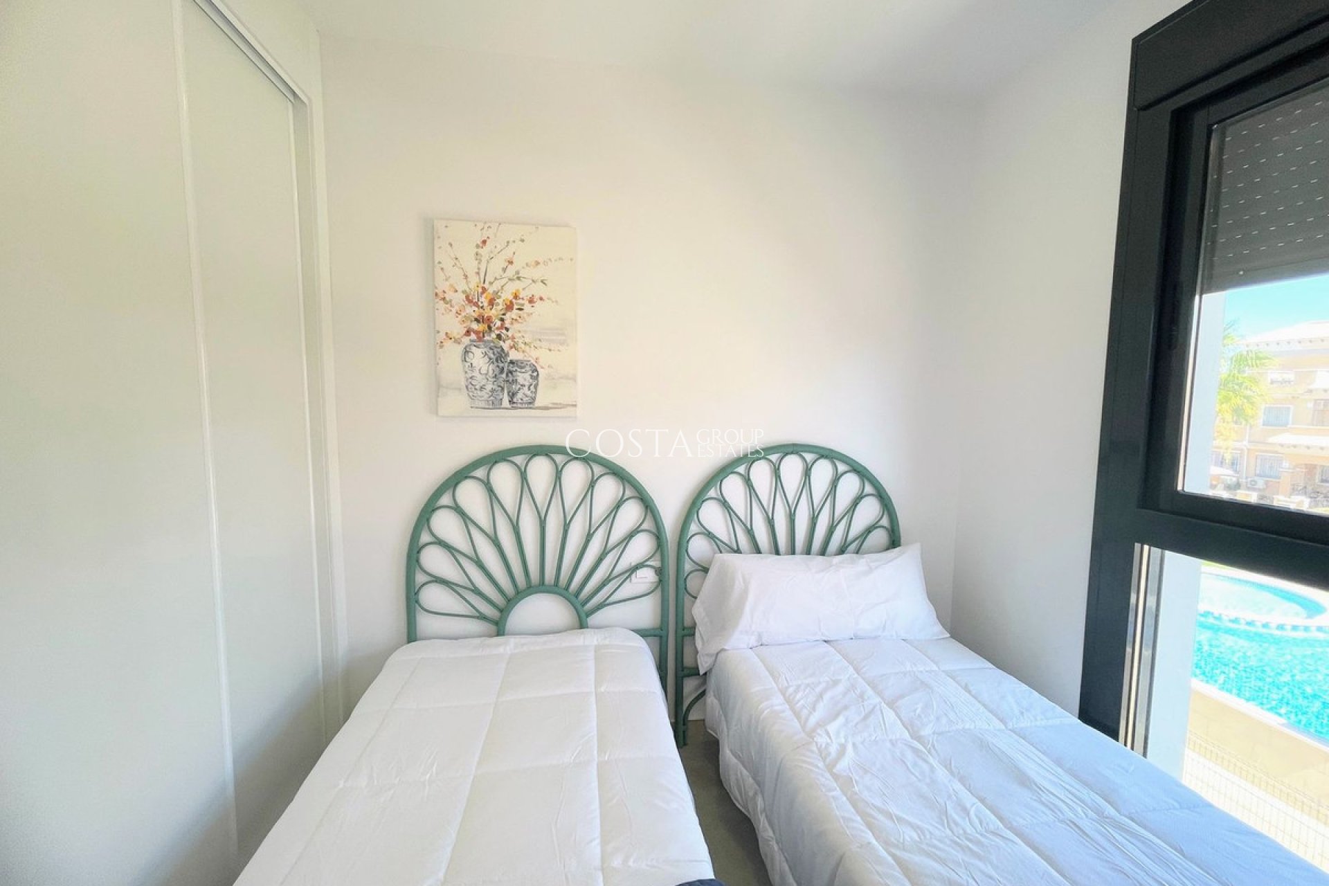 Resale - Apartments -
Orihuela - Villamartin