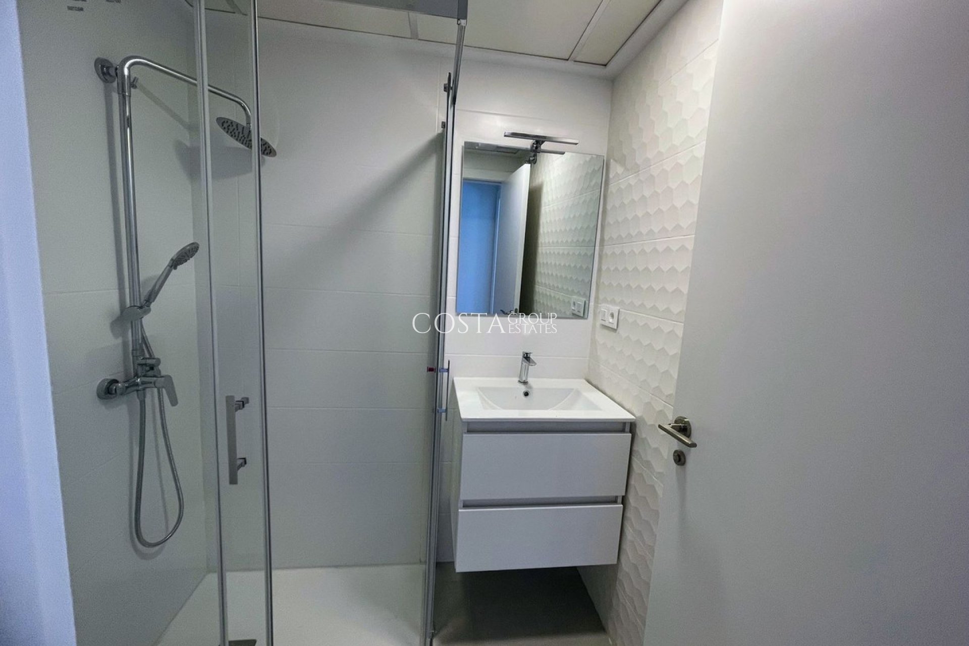 Resale - Apartments -
Orihuela - Villamartin