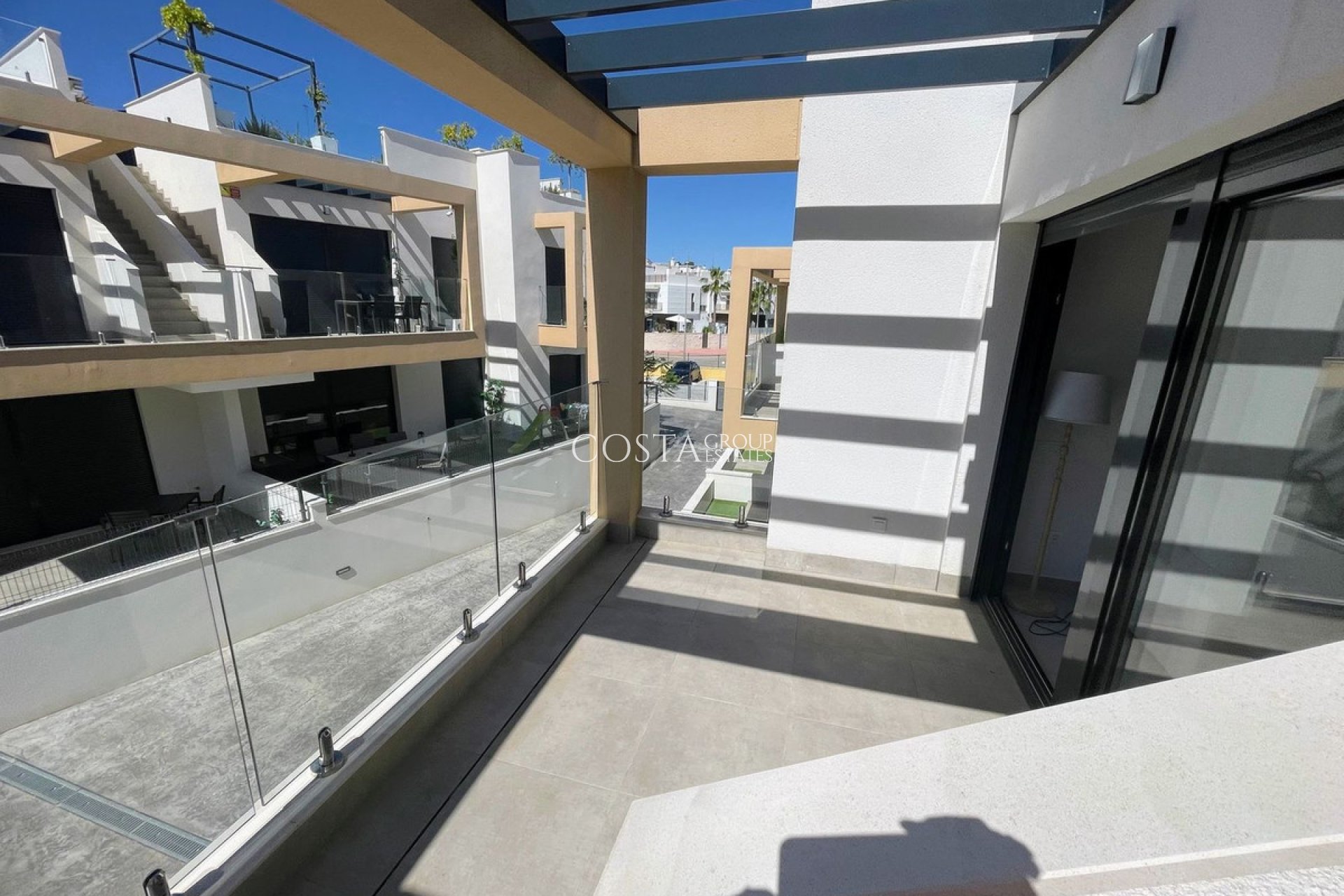 Resale - Apartments -
Orihuela - Villamartin