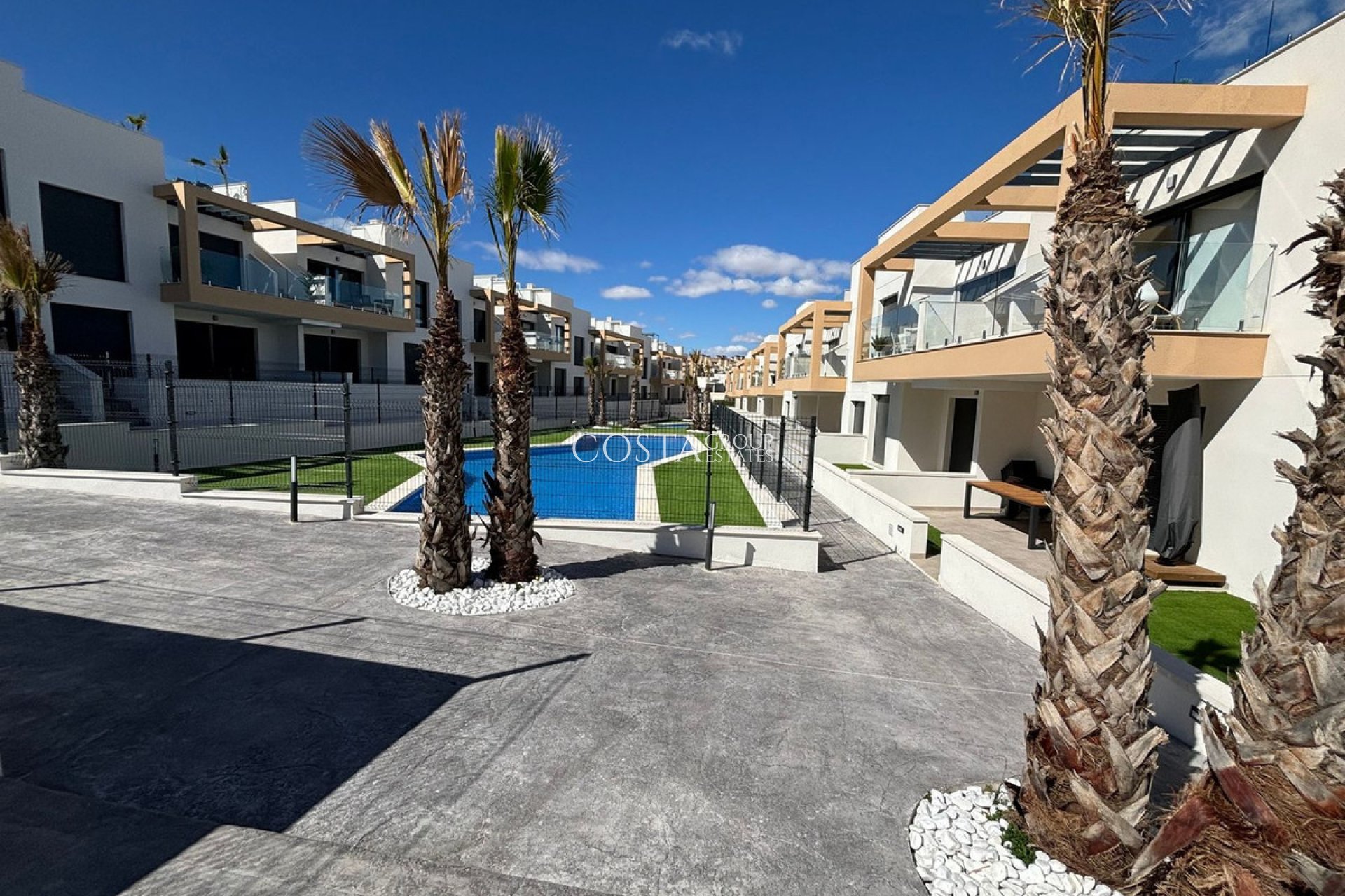 Resale - Apartments -
Orihuela - Villamartin