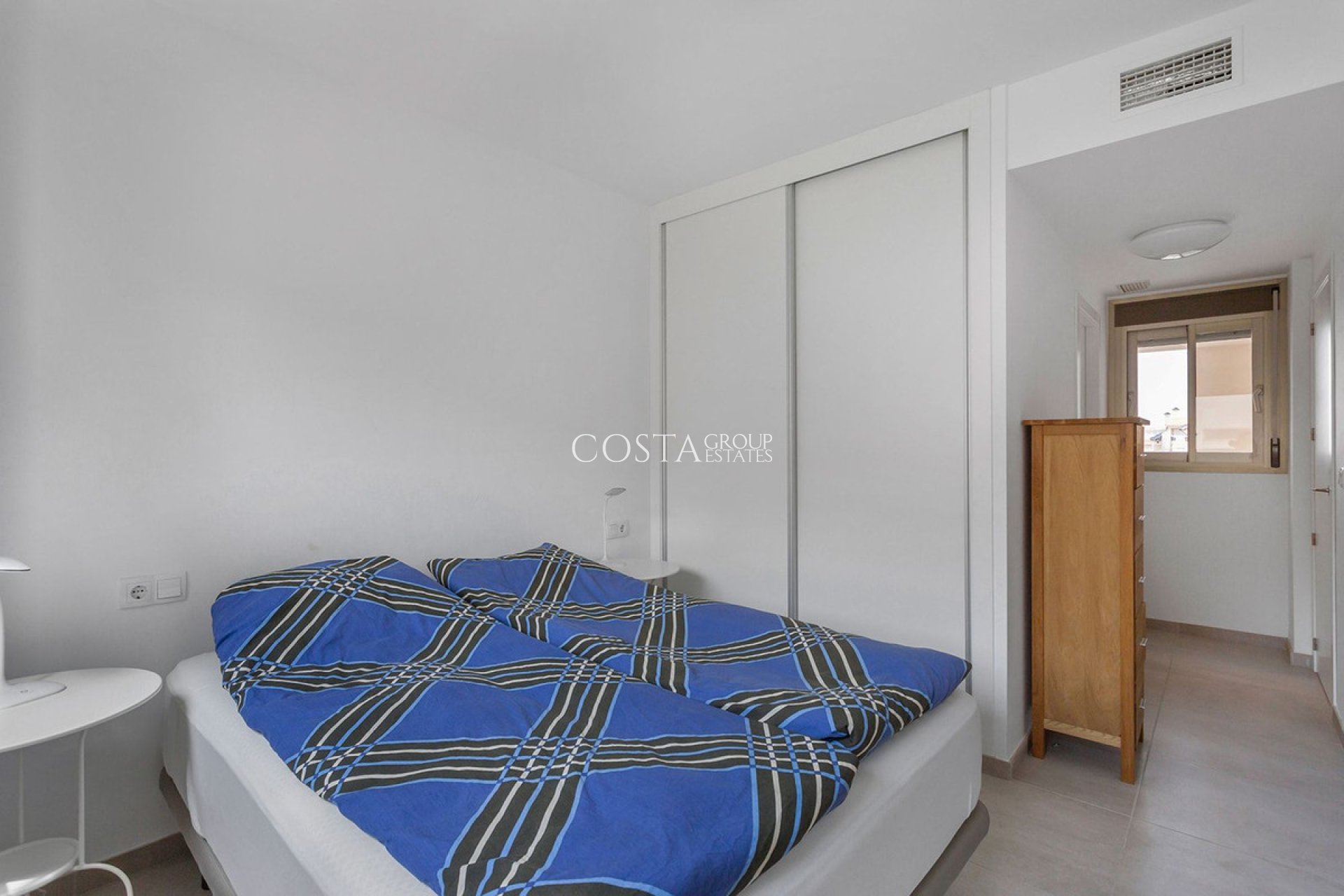 Resale - Apartments -
Orihuela - Villamartin