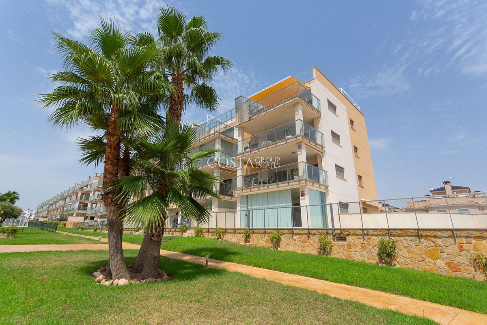Resale - Apartments -
Orihuela - Villamartin