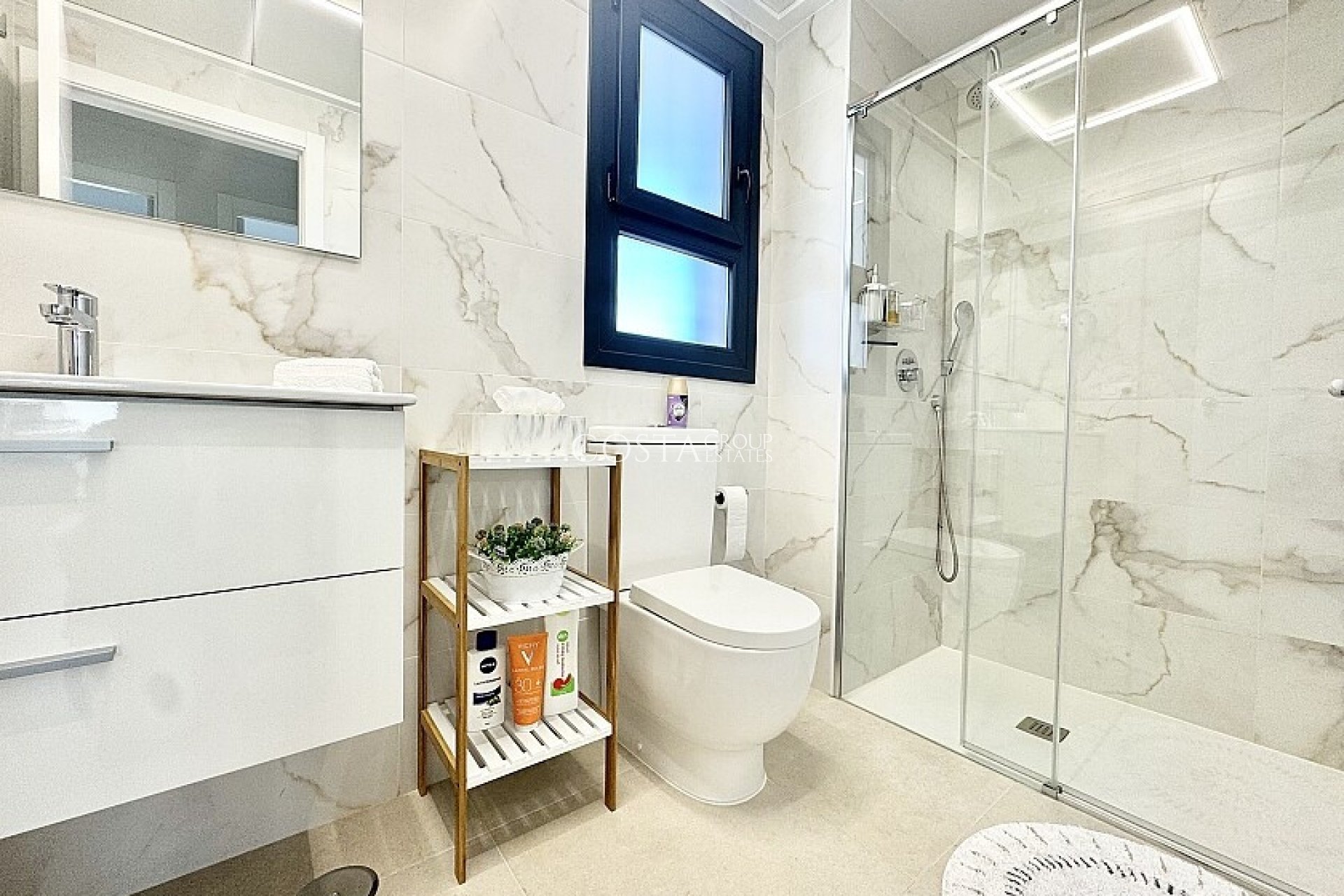 Resale - Apartments -
Orihuela - Villamartin