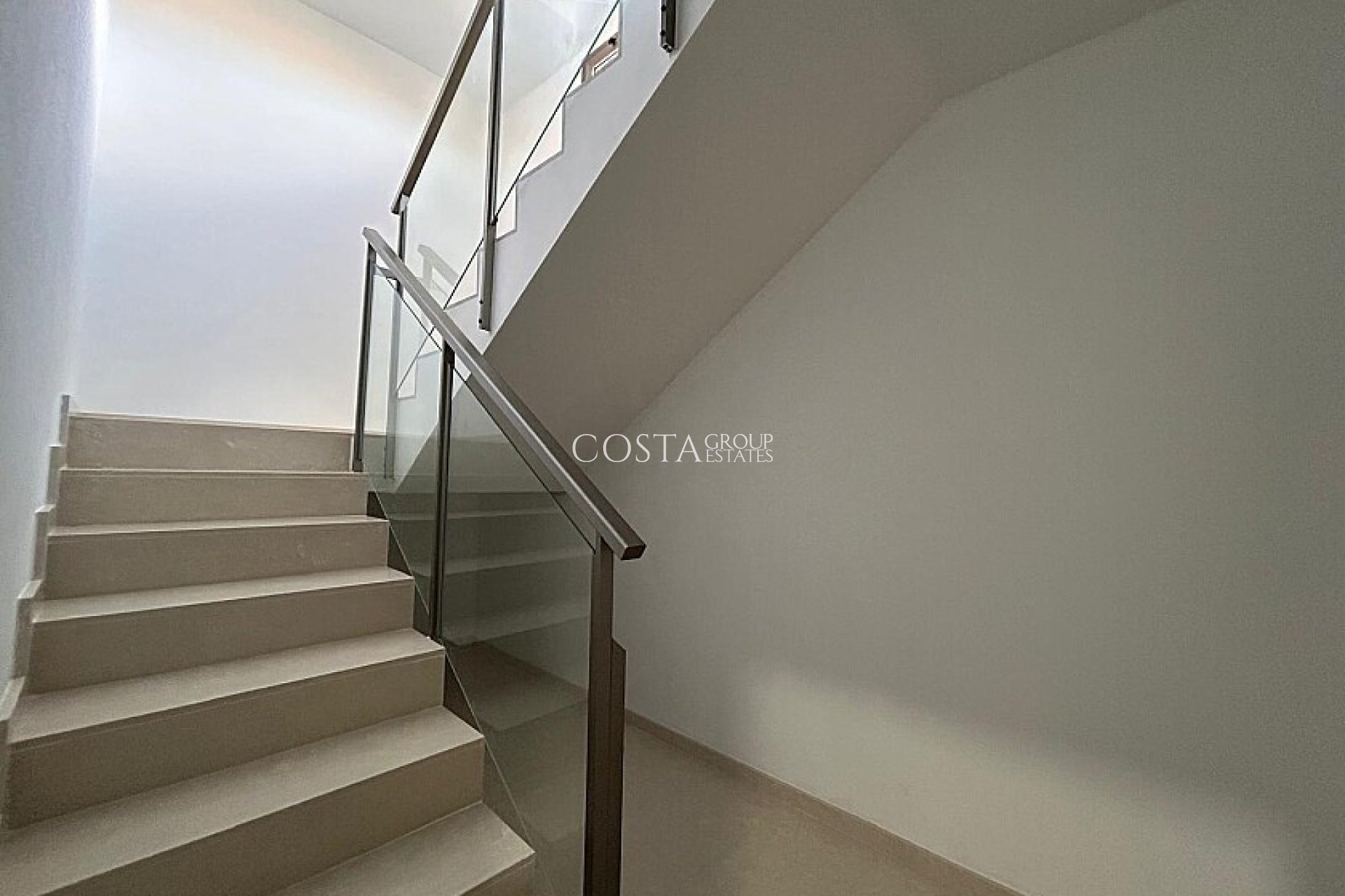 Resale - Apartments -
Orihuela - Villamartin