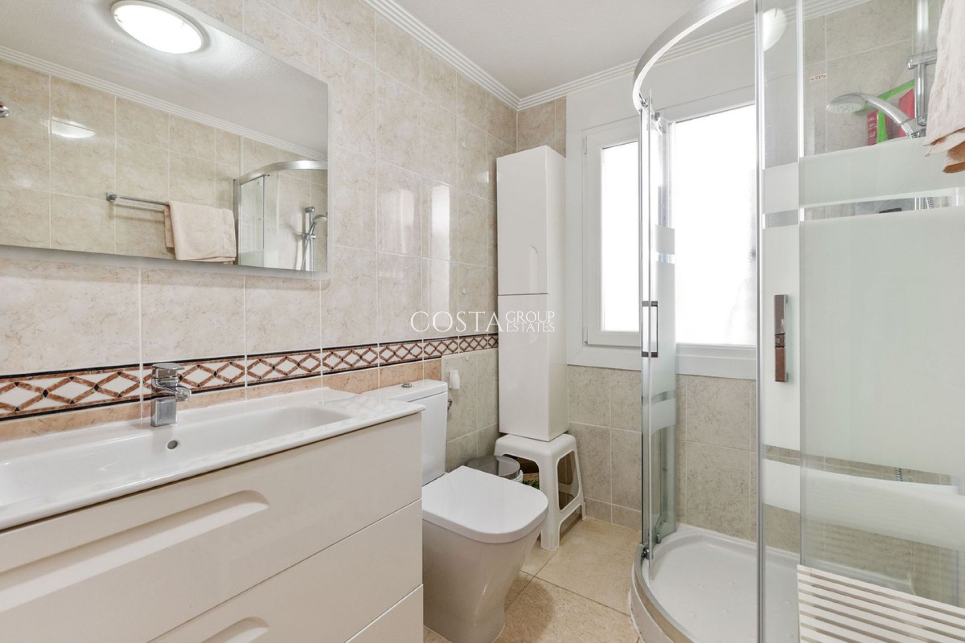 Resale - Apartments -
Orihuela - Villamartin