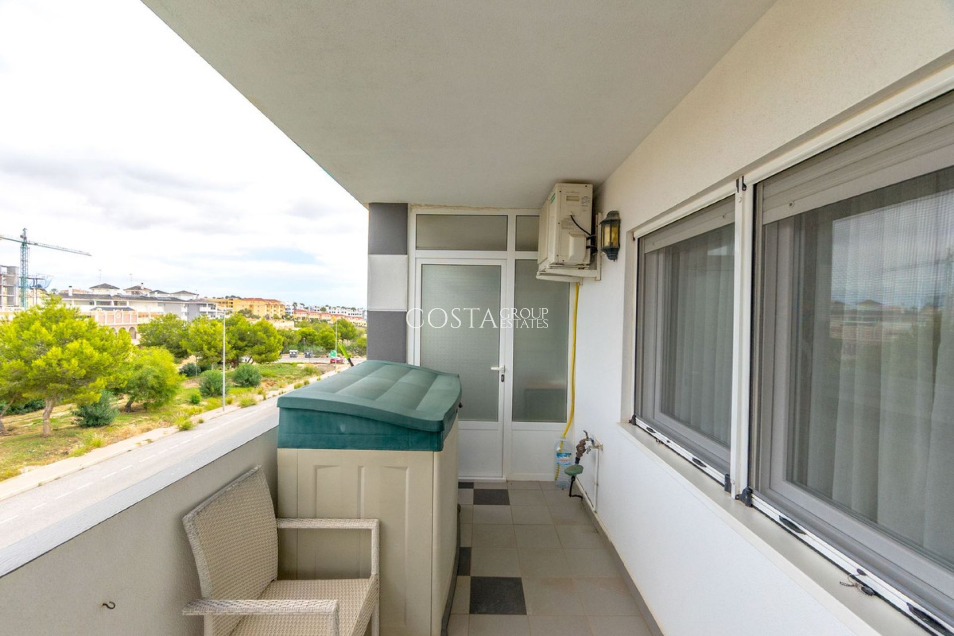 Resale - Apartments -
Orihuela - Villamartin