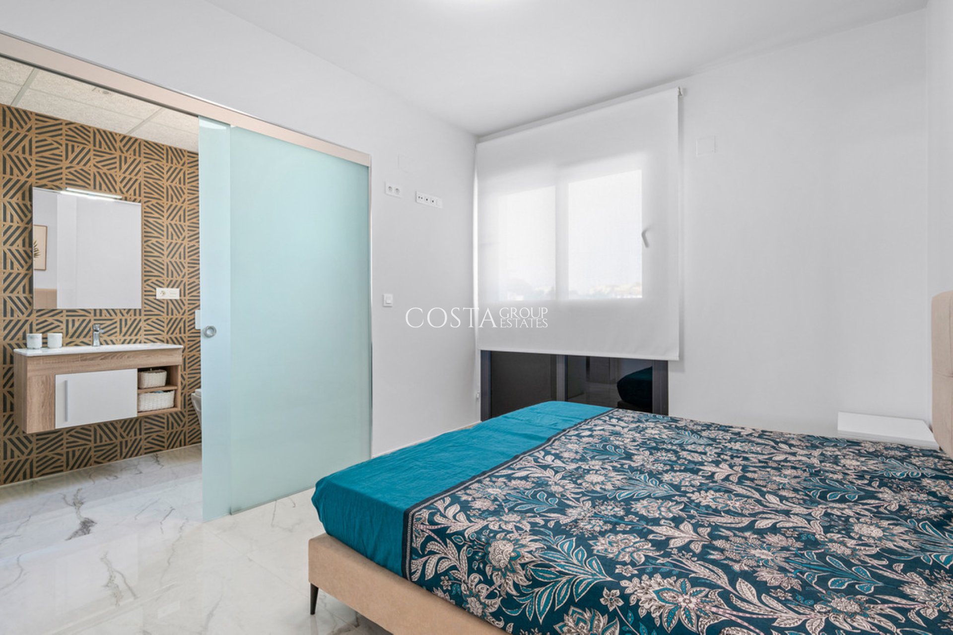 Resale - Apartments -
Orihuela - Villamartin