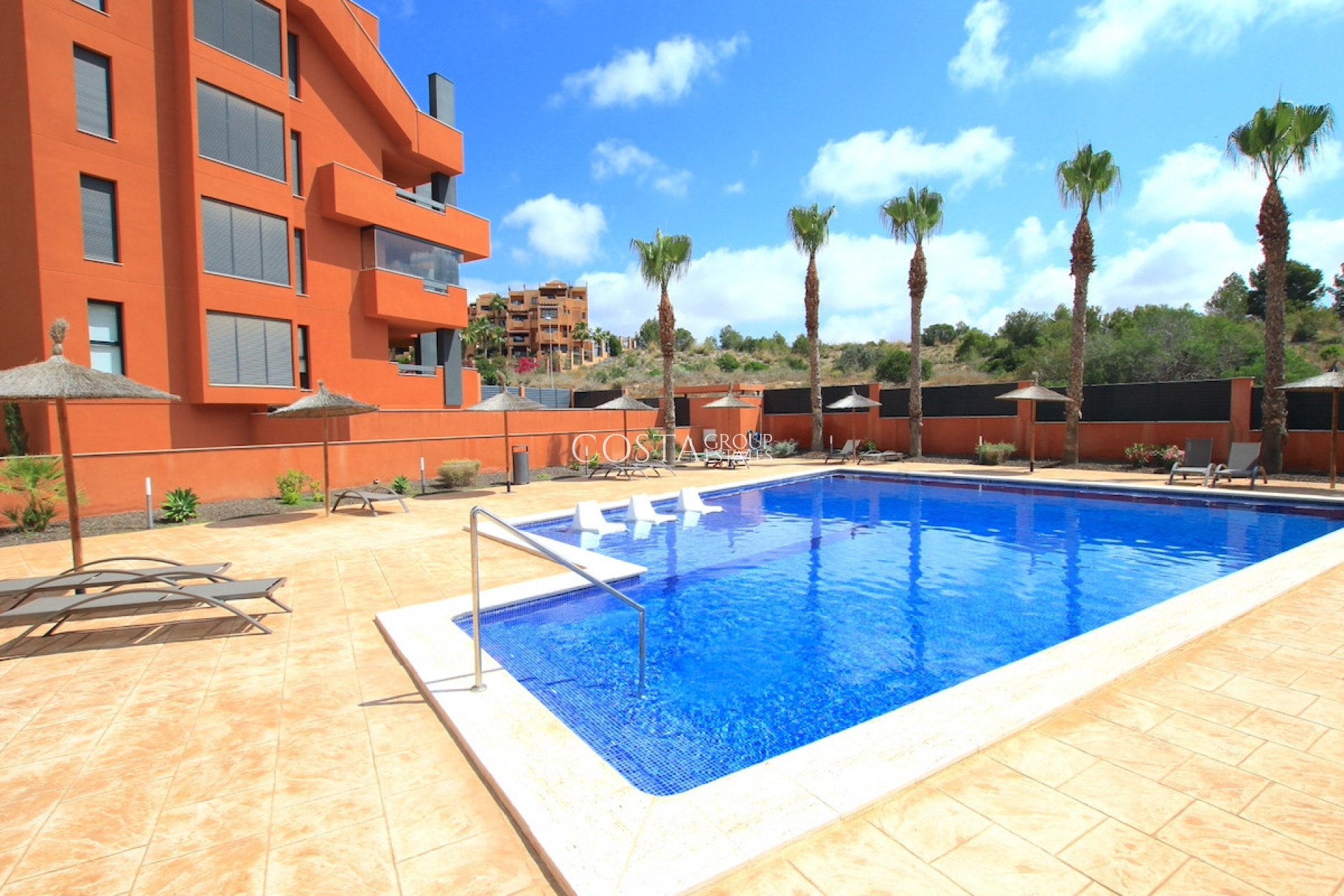 Resale - Apartments -
Orihuela - Villamartin
