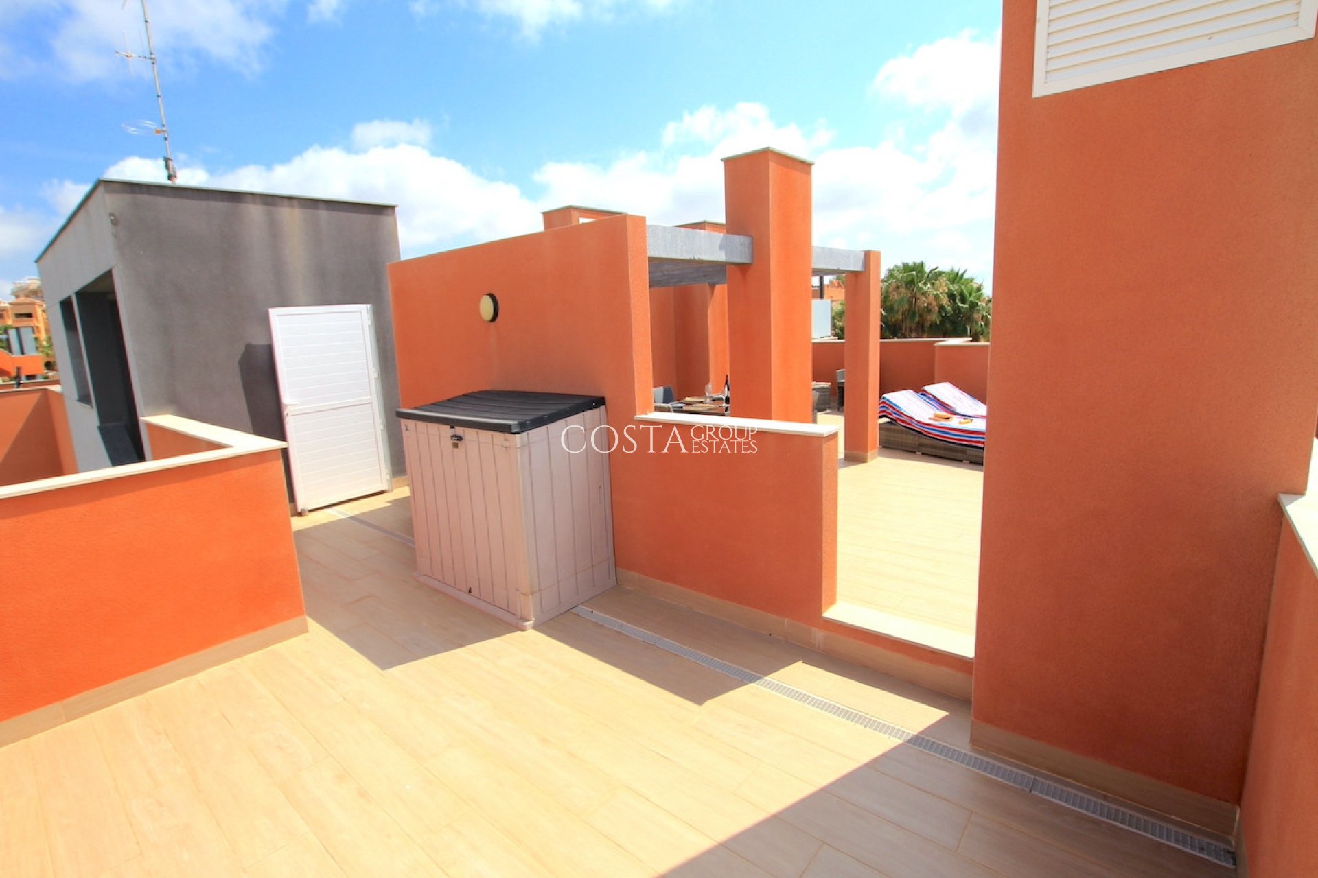 Resale - Apartments -
Orihuela - Villamartin