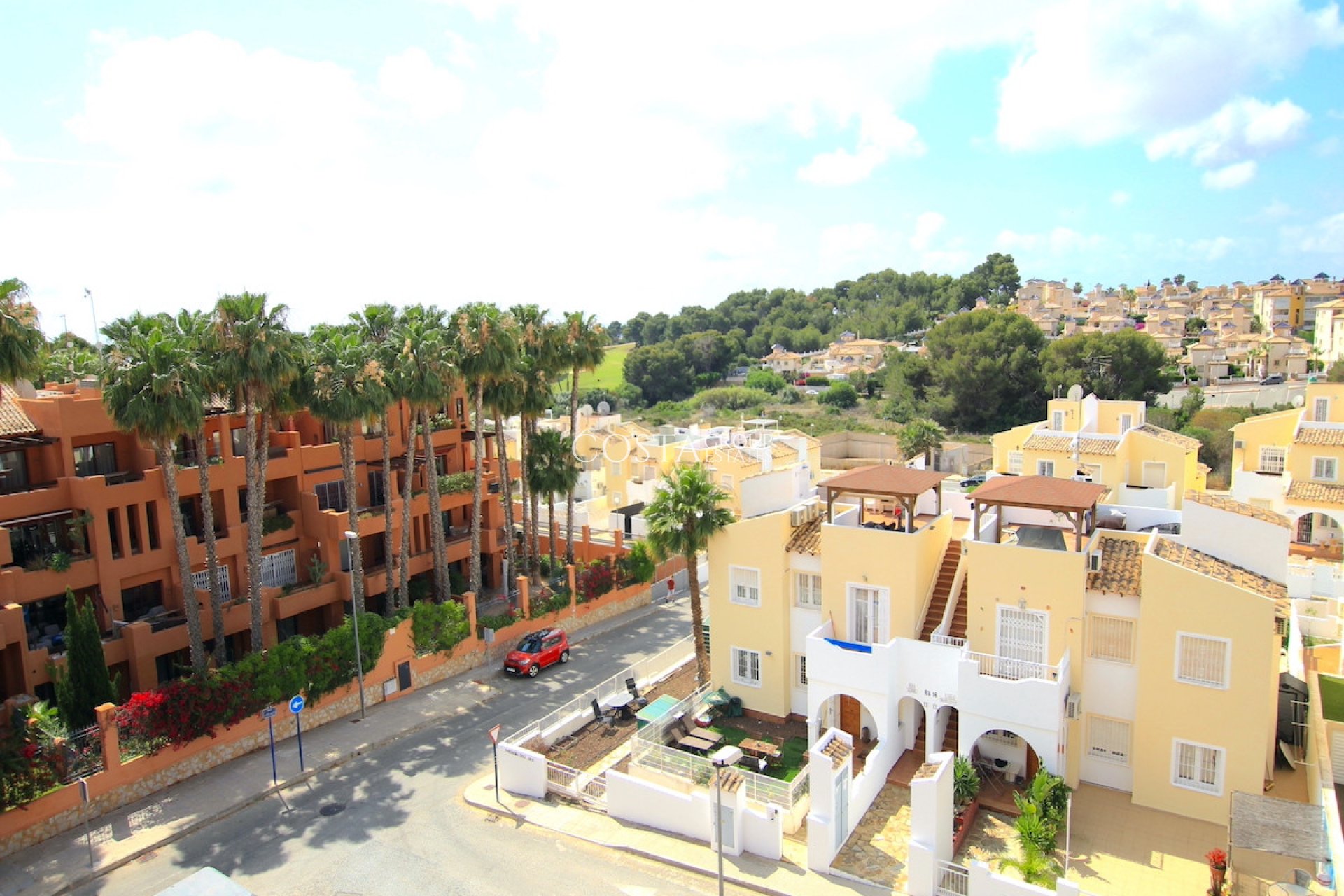 Resale - Apartments -
Orihuela - Villamartin
