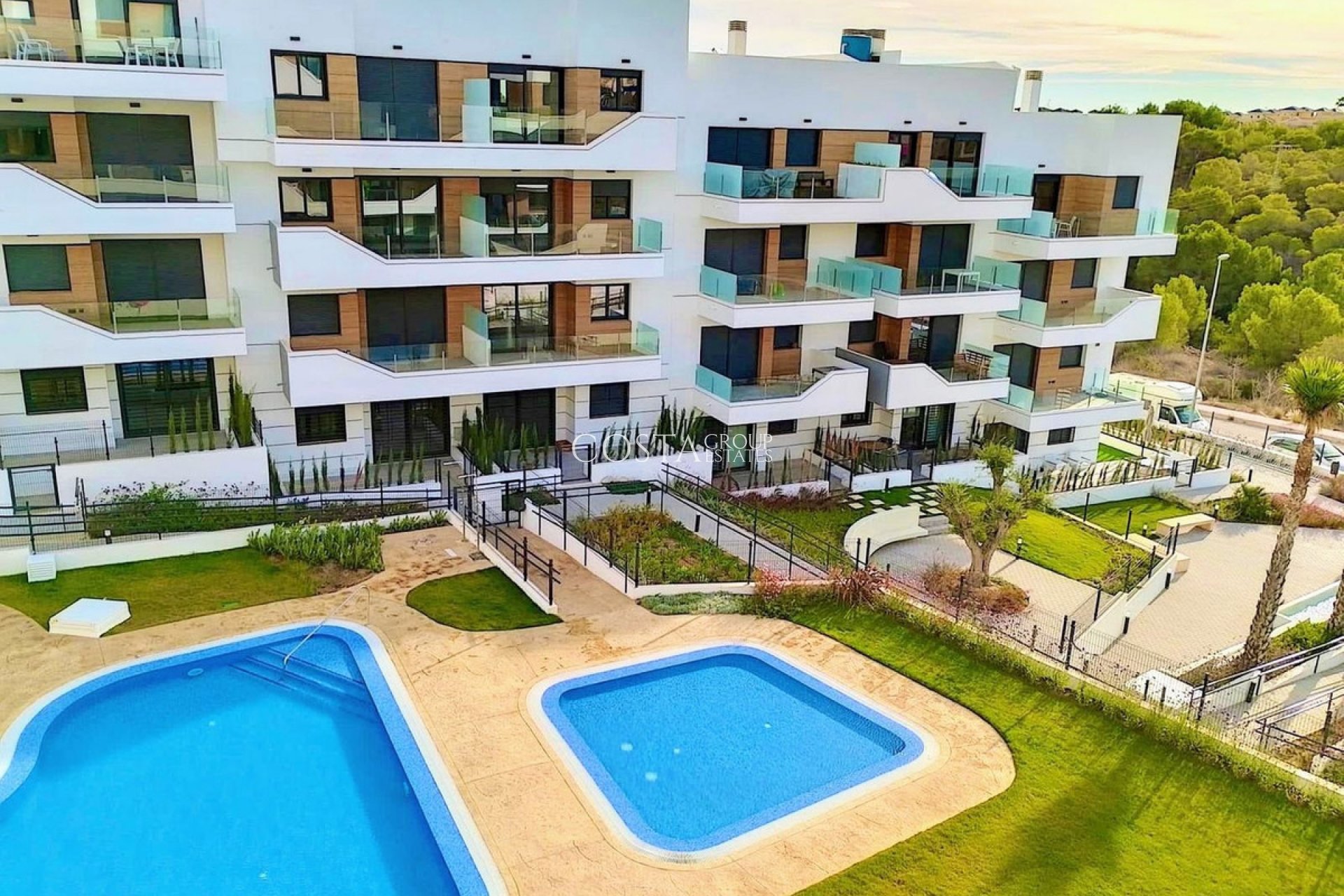 Resale - Apartments -
Orihuela - Villamartin