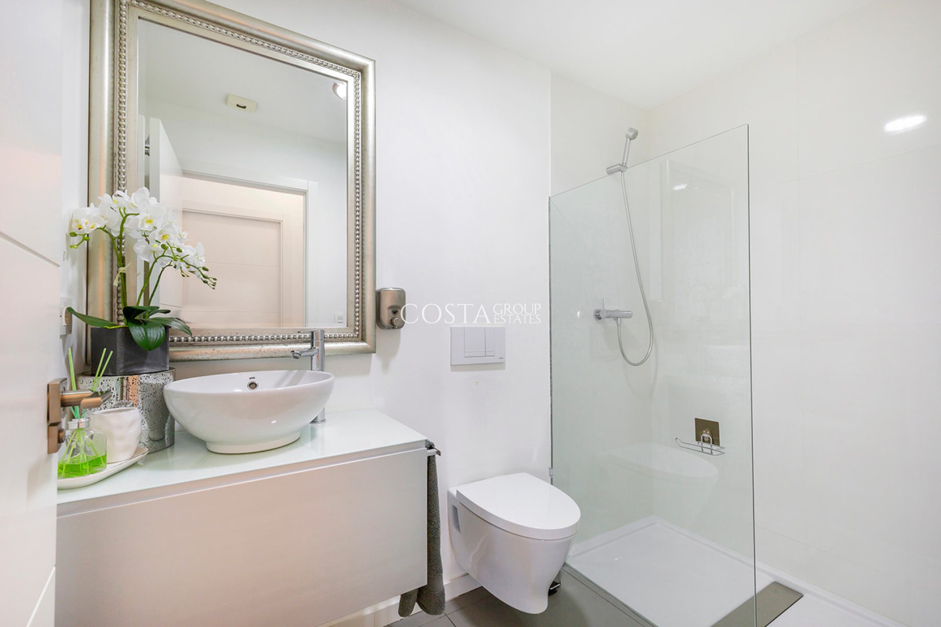 Resale - Apartments -
Pilar de la Horadada - Torre De La Horadada