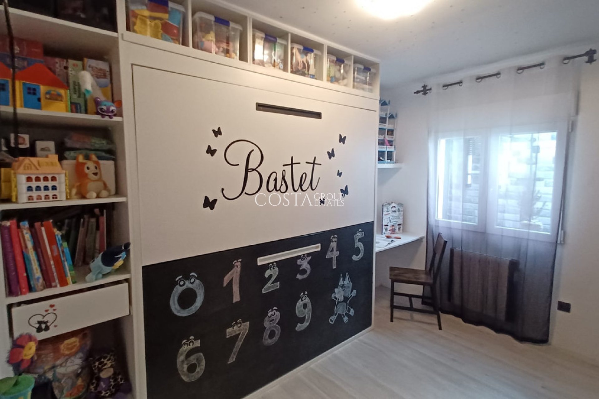 Resale - Apartments -
Pilar de la Horadada - Torre De La Horadada