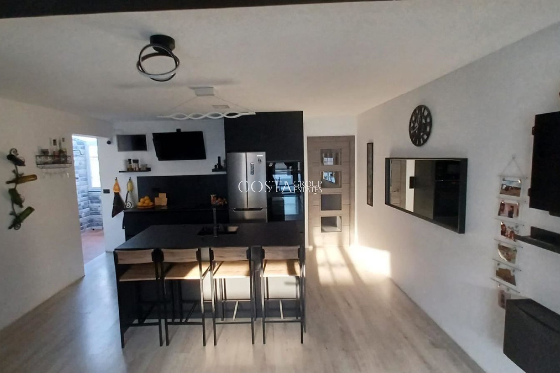 Resale - Apartments -
Pilar de la Horadada - Torre De La Horadada