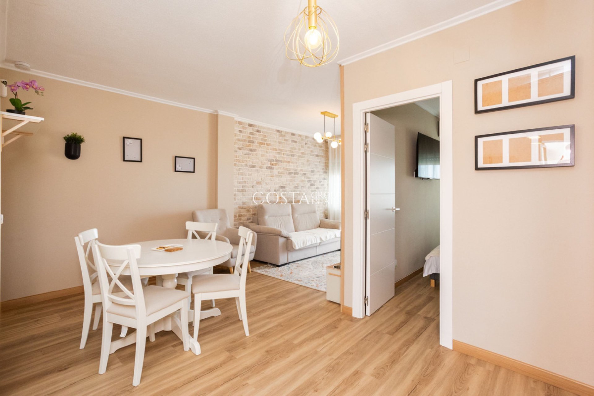 Resale - Apartments -
Pilar de la Horadada - Torre De La Horadada