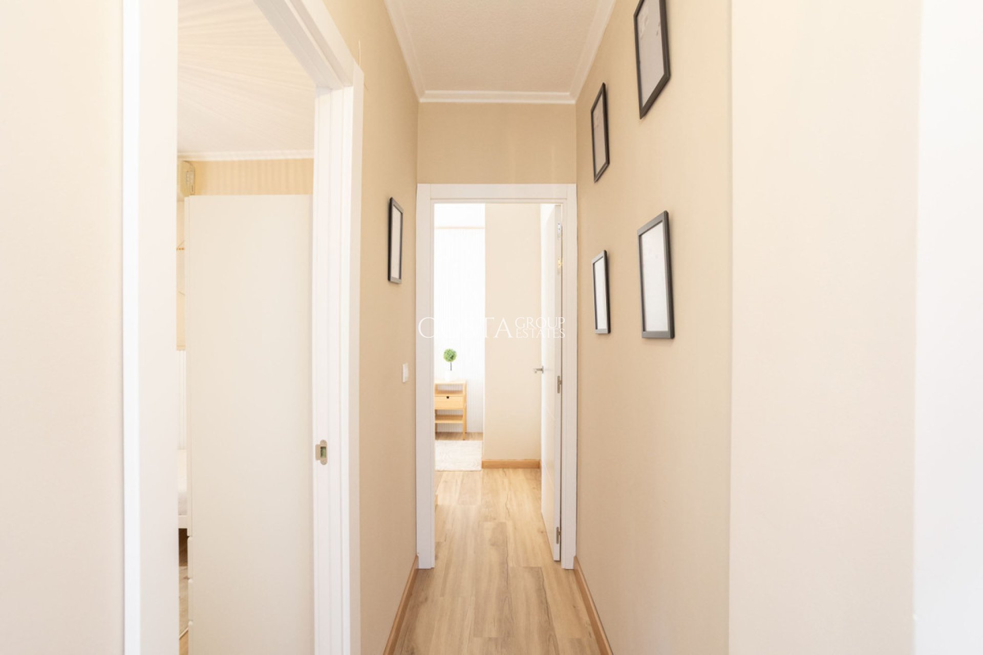 Resale - Apartments -
Pilar de la Horadada - Torre De La Horadada