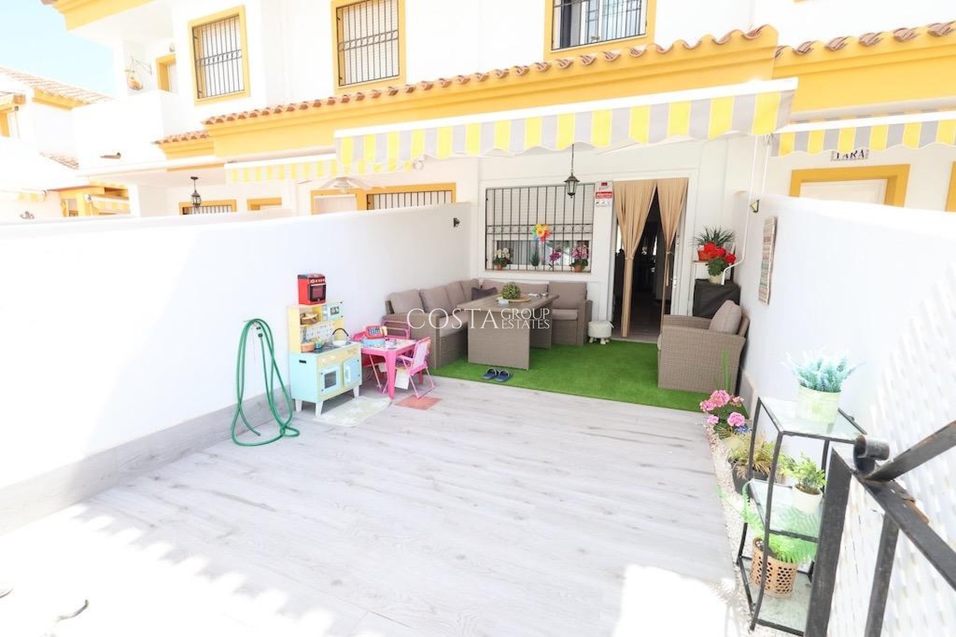 Resale - Apartments -
Pilar de la Horadada - Torre De La Horadada