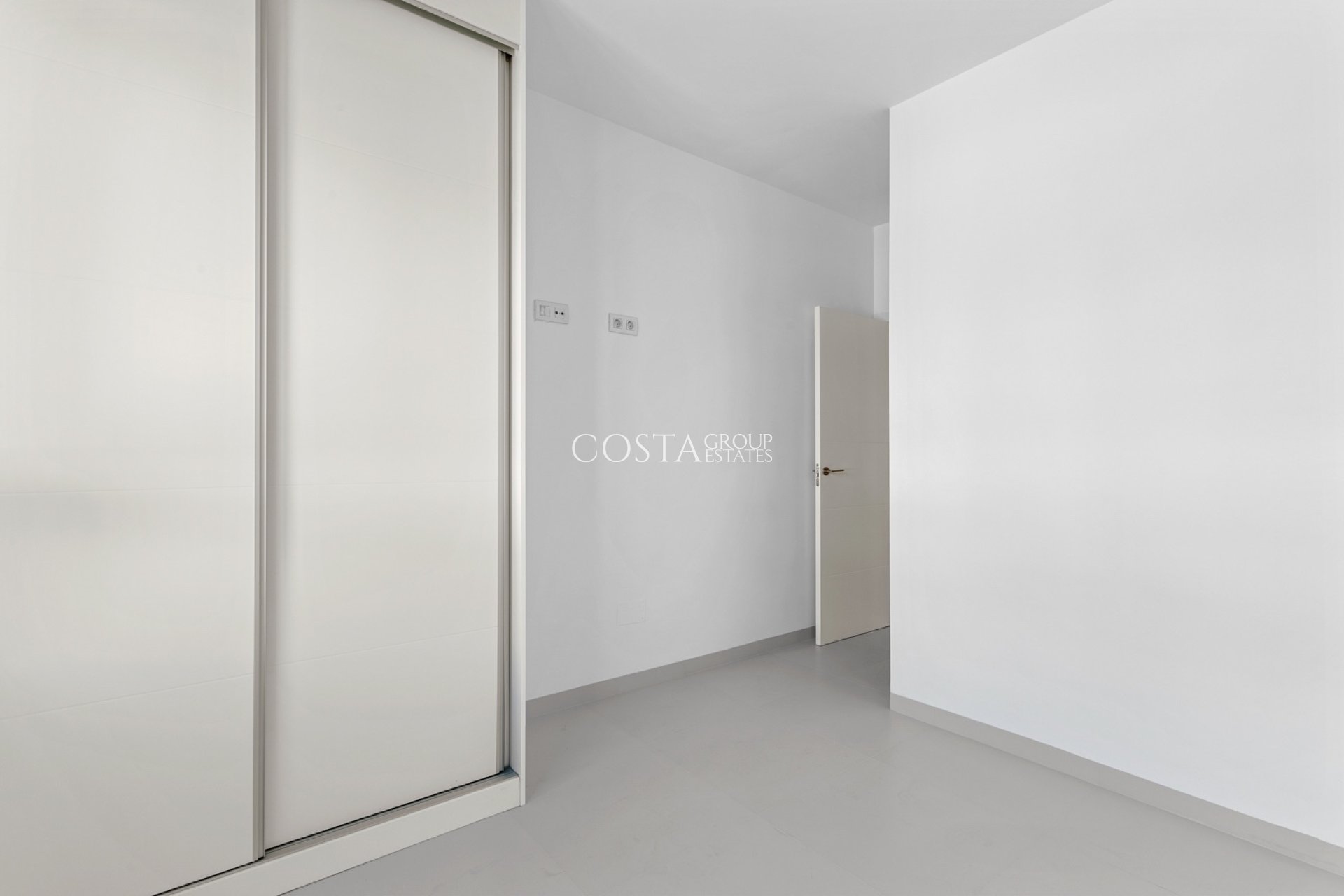 Resale - Apartments -
San Miguel de Salinas - Costa Blanca South