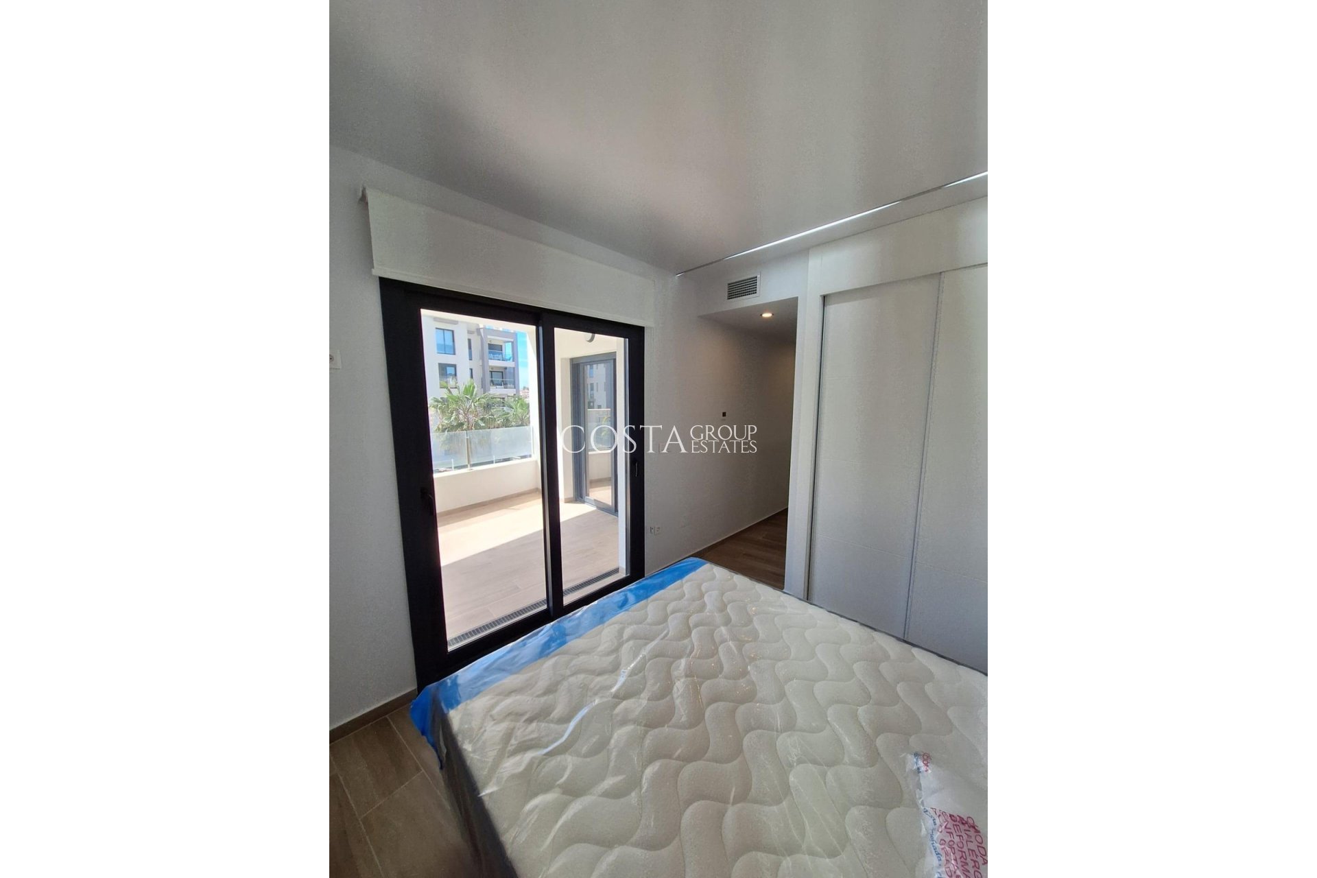 Resale - Apartments -
San Miguel de Salinas - San Miguel de Salinas Centro