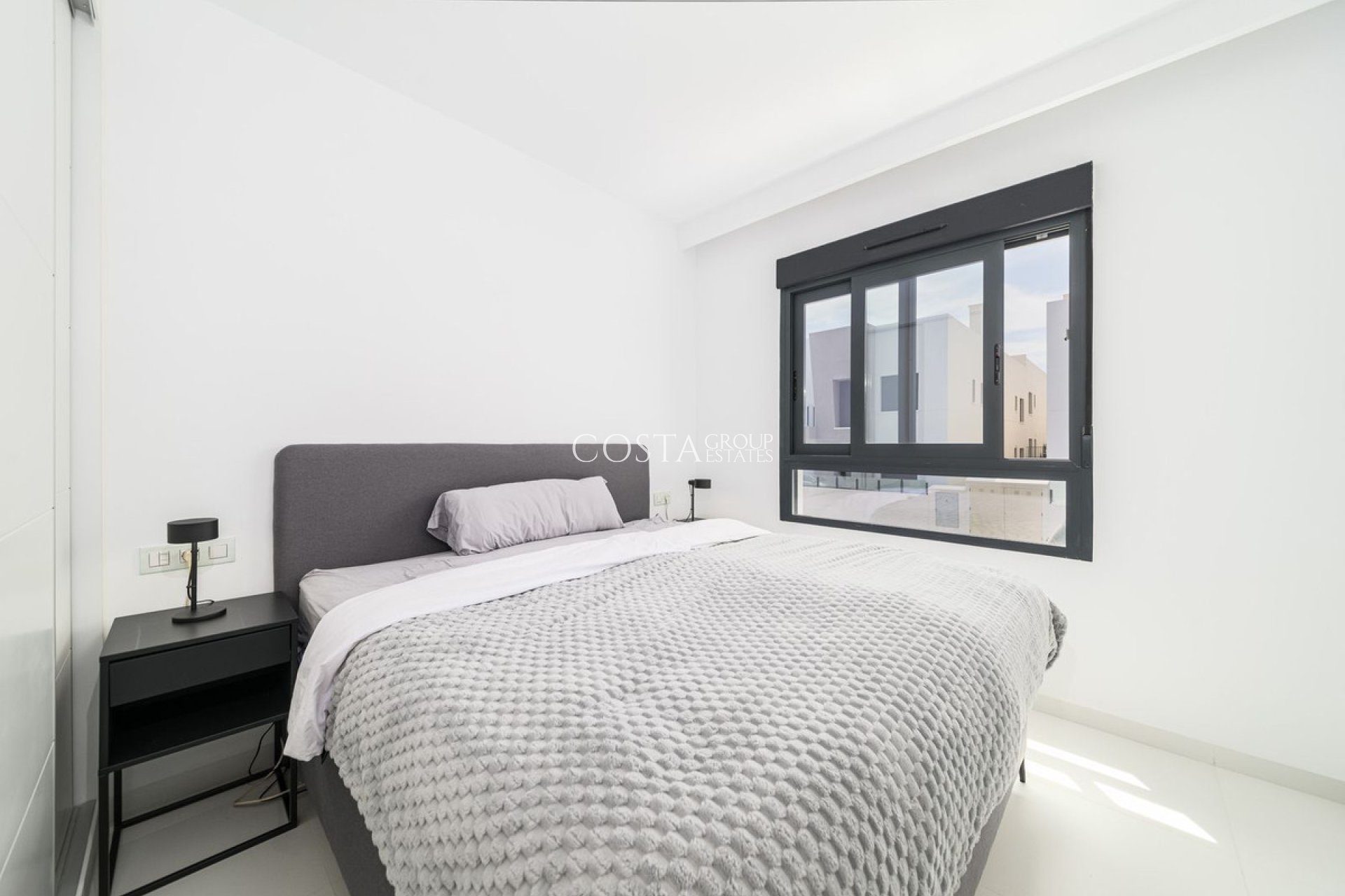 Resale - Apartments -
San Miguel de Salinas - San Miguel de Salinas Centro