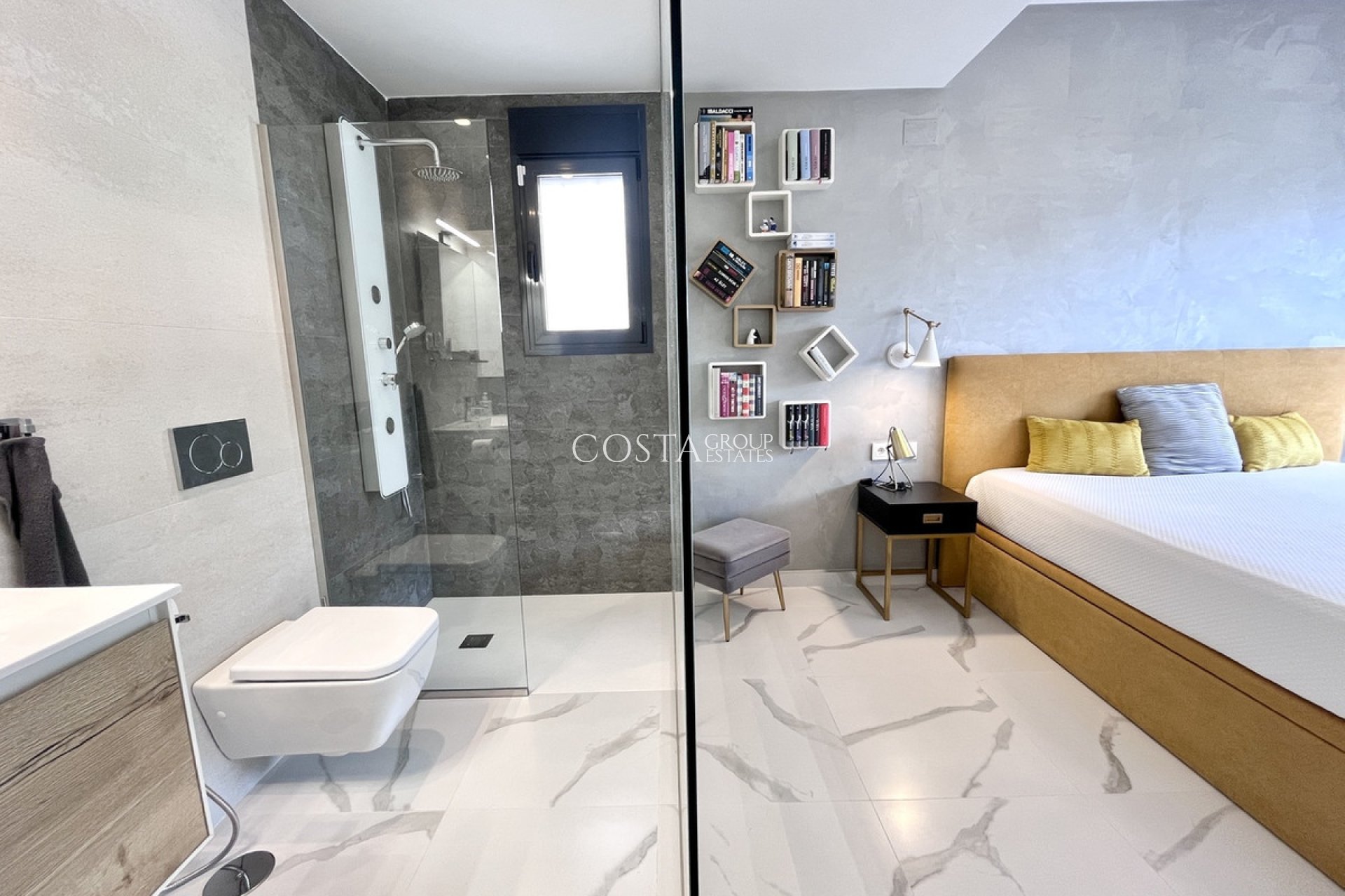 Resale - Apartments -
San Miguel de Salinas - San Miguel de Salinas Centro