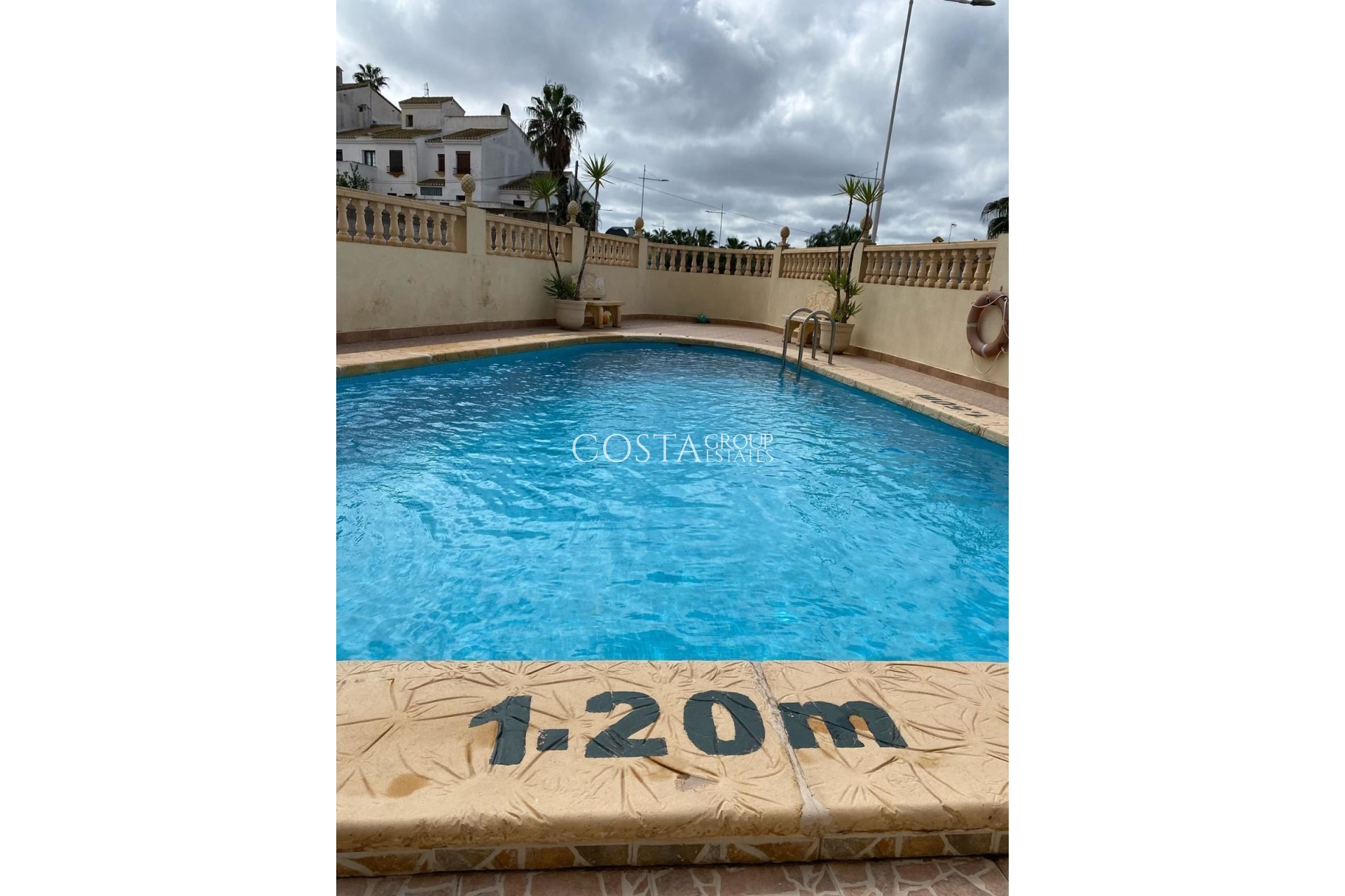 Resale - Apartments -
San Miguel de Salinas - San Miguel de Salinas Centro