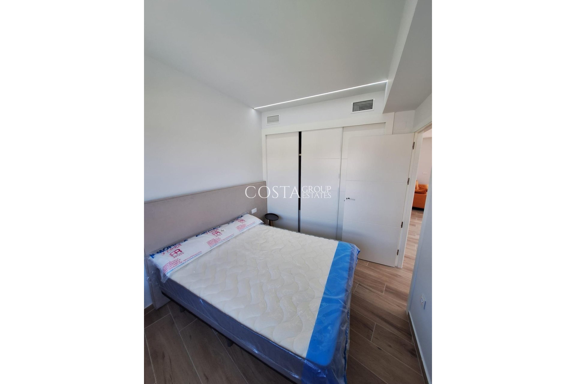 Resale - Apartments -
San Miguel de Salinas - San Miguel de Salinas Centro