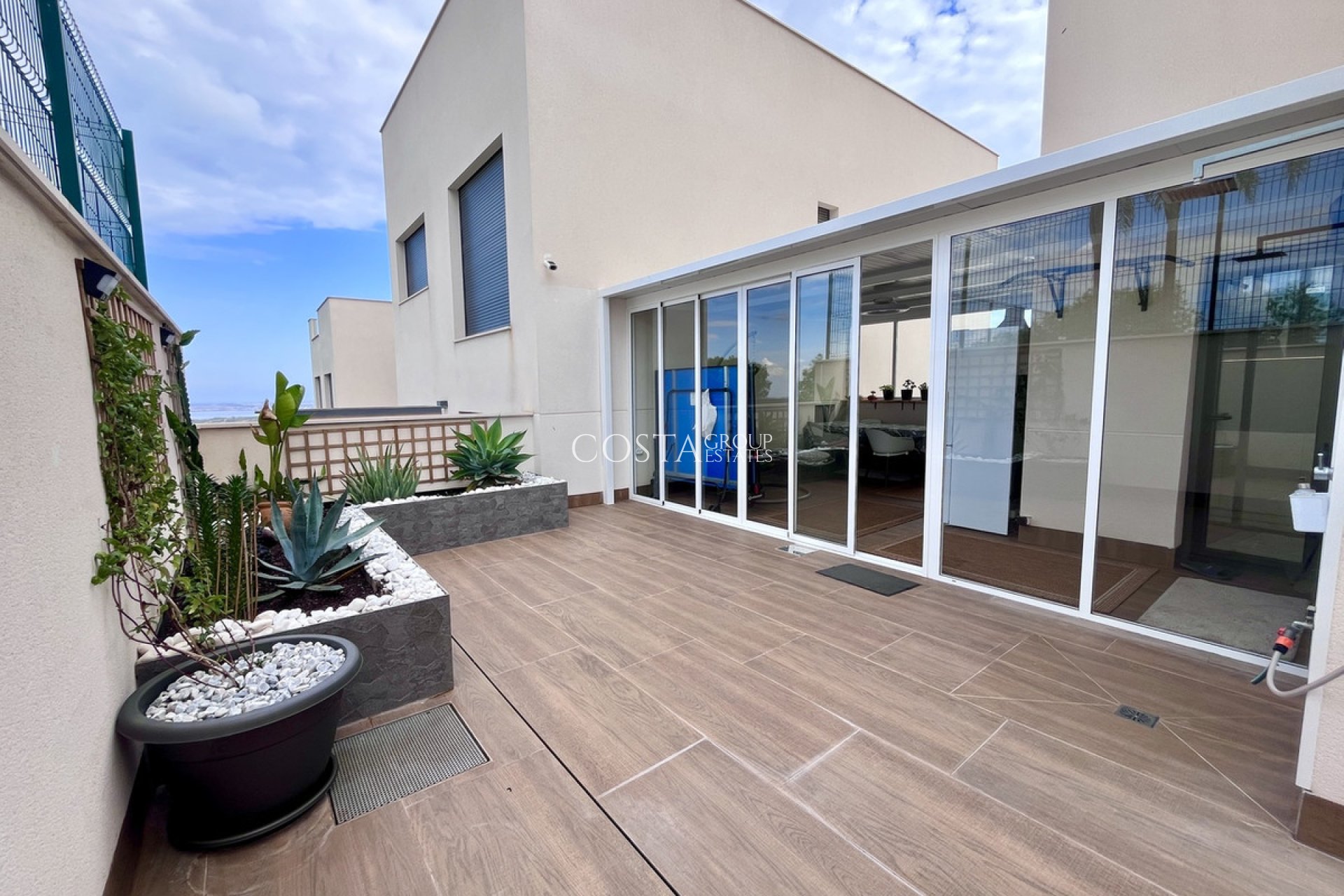 Resale - Apartments -
San Miguel de Salinas - San Miguel de Salinas Centro