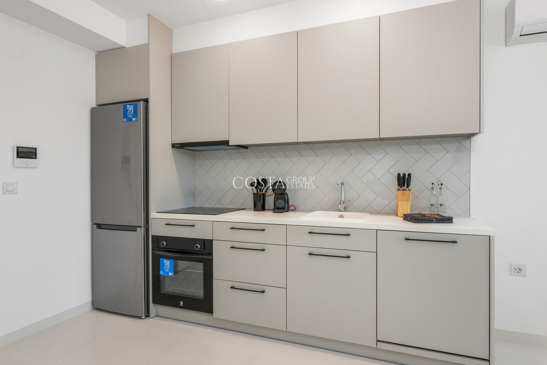 Resale - Apartments -
San Miguel de Salinas - San Miguel de Salinas Centro