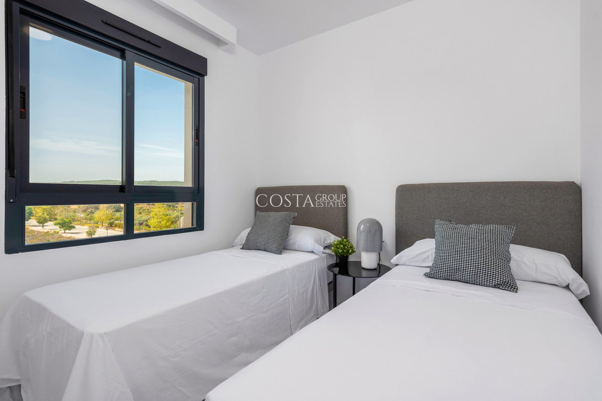 Resale - Apartments -
San Miguel de Salinas - San Miguel de Salinas Centro