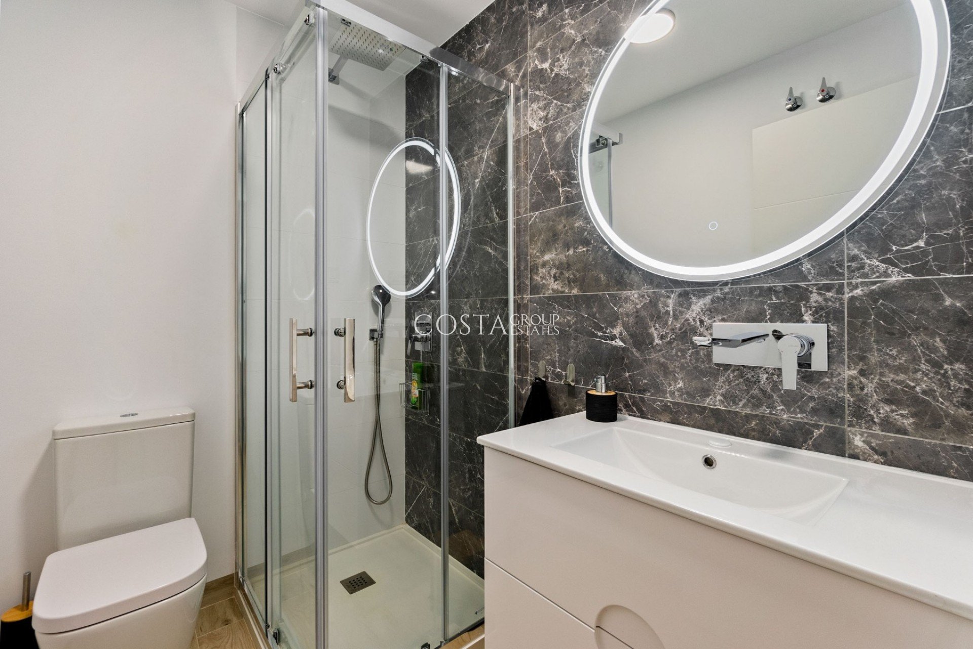 Resale - Apartments -
San Miguel de Salinas