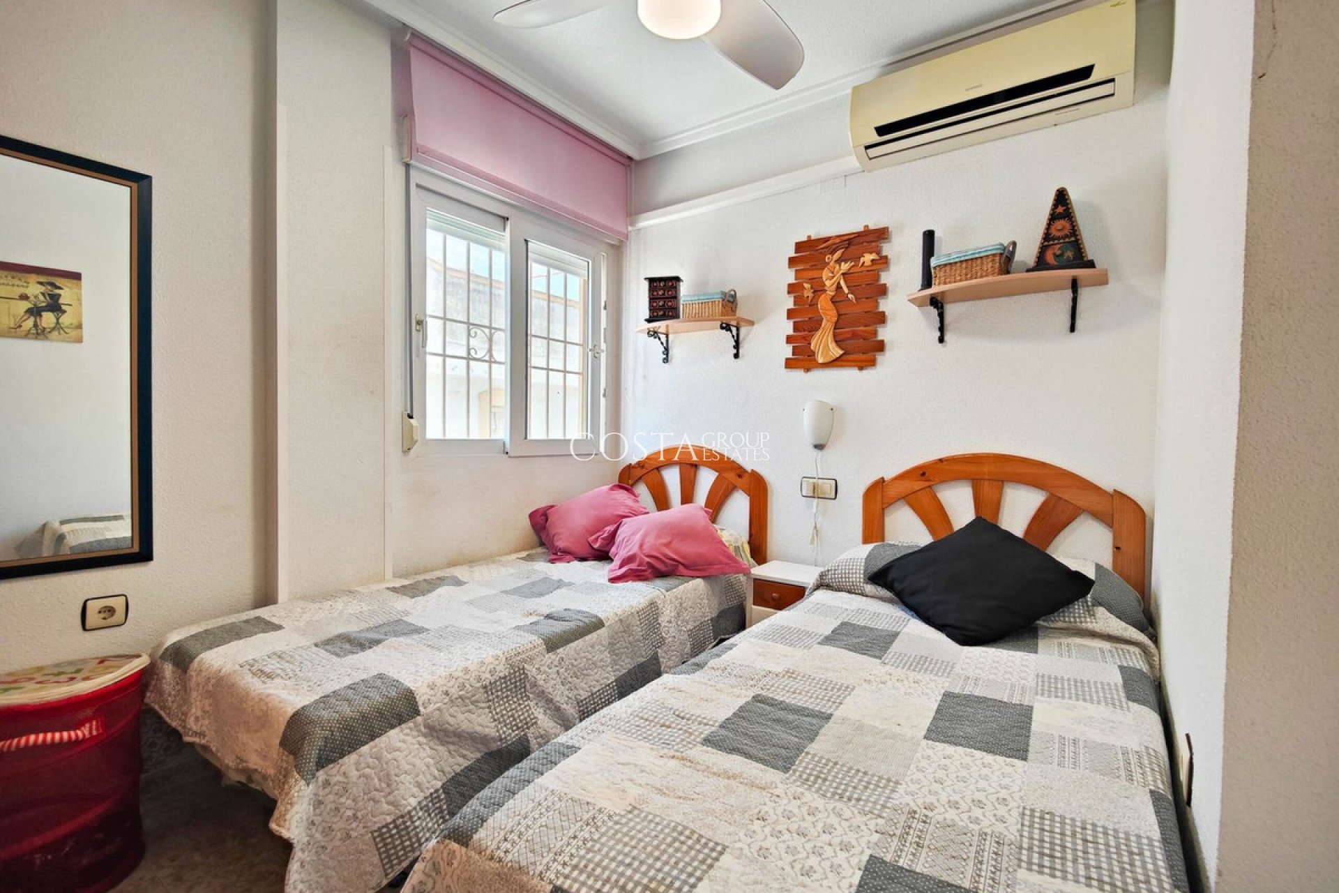 Resale - Apartments -
Torrevieja - El Acequión - Los Náufragos