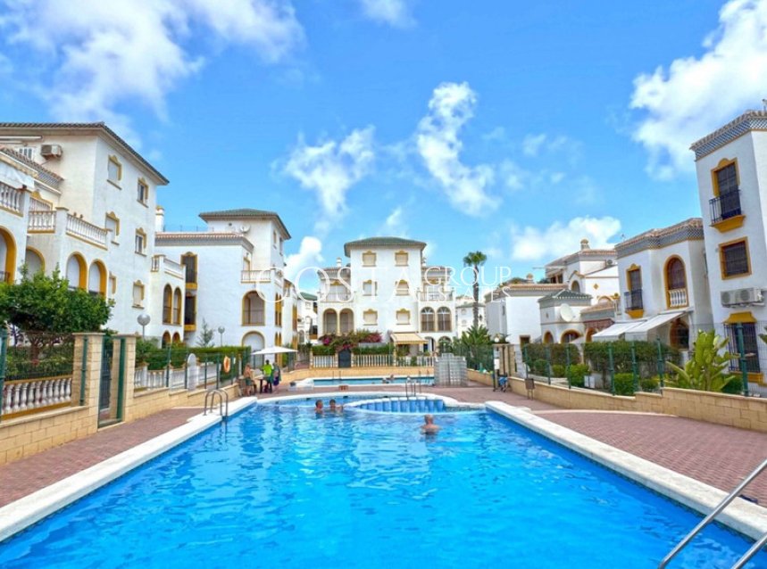 Resale - Apartments -
Torrevieja - La Mata