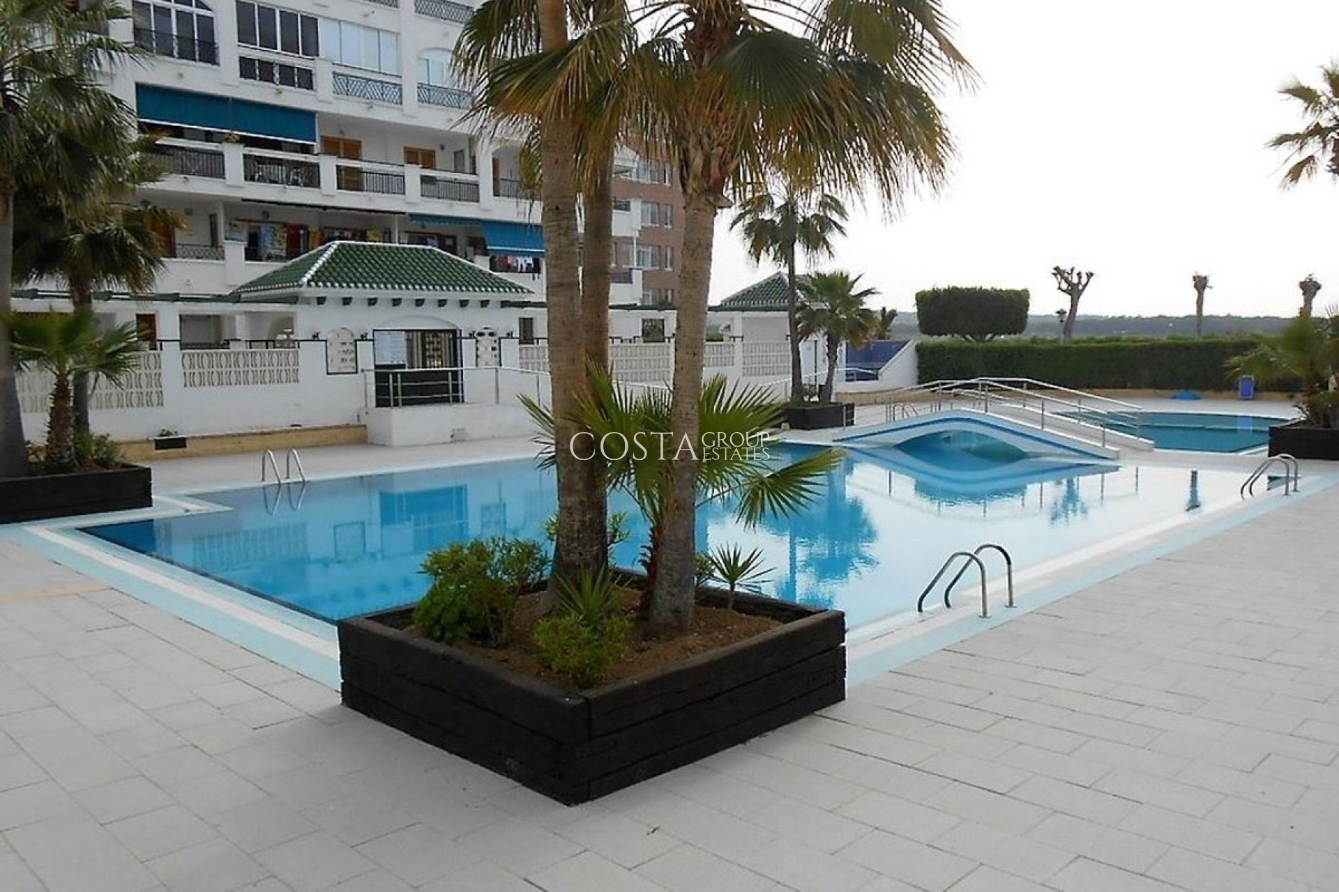 Resale - Apartments -
Torrevieja - La Mata