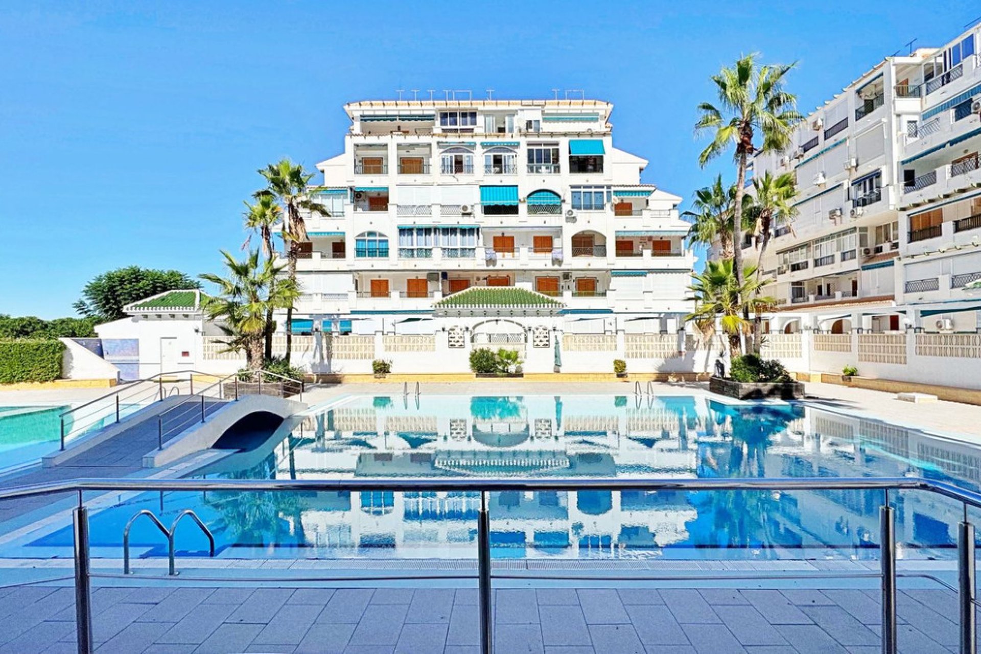 Resale - Apartments -
Torrevieja - La Mata