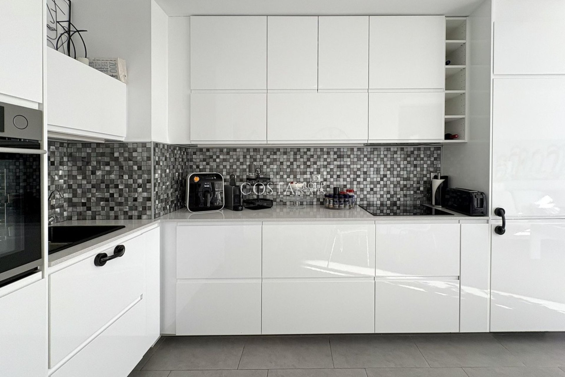 Resale - Apartments -
Torrevieja - La Mata