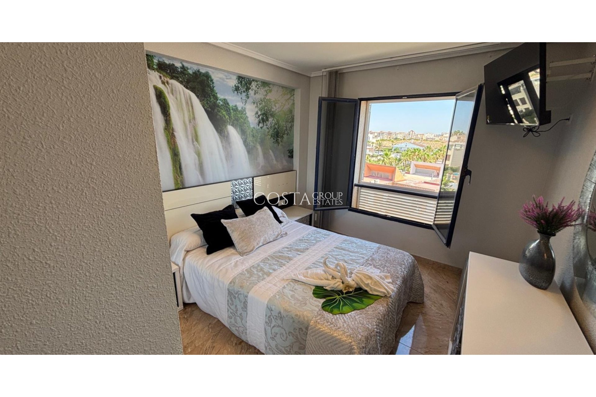 Resale - Apartments -
Torrevieja - La Mata