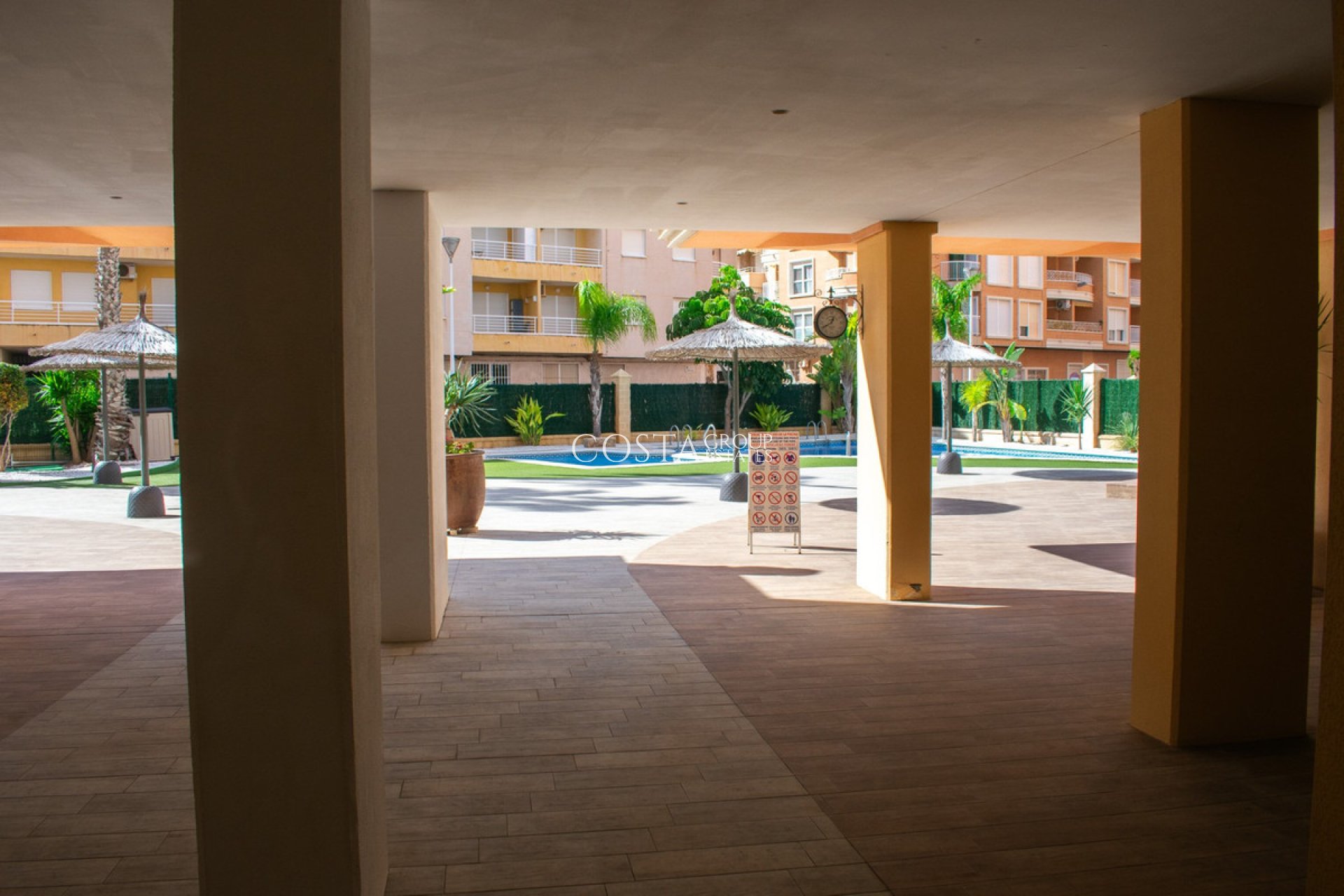 Resale - Apartments -
Torrevieja - Playa de los Locos