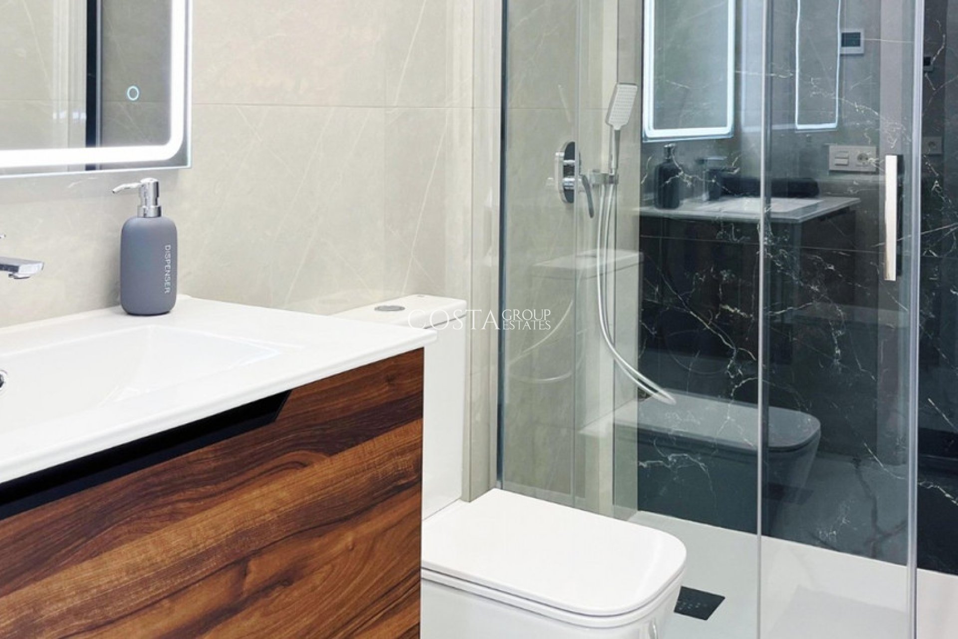 Resale - Apartments -
Torrevieja - Playa del Cura