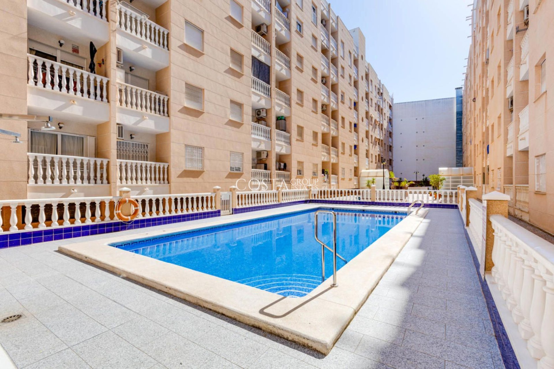 Resale - Apartments -
Torrevieja - Playa del Cura
