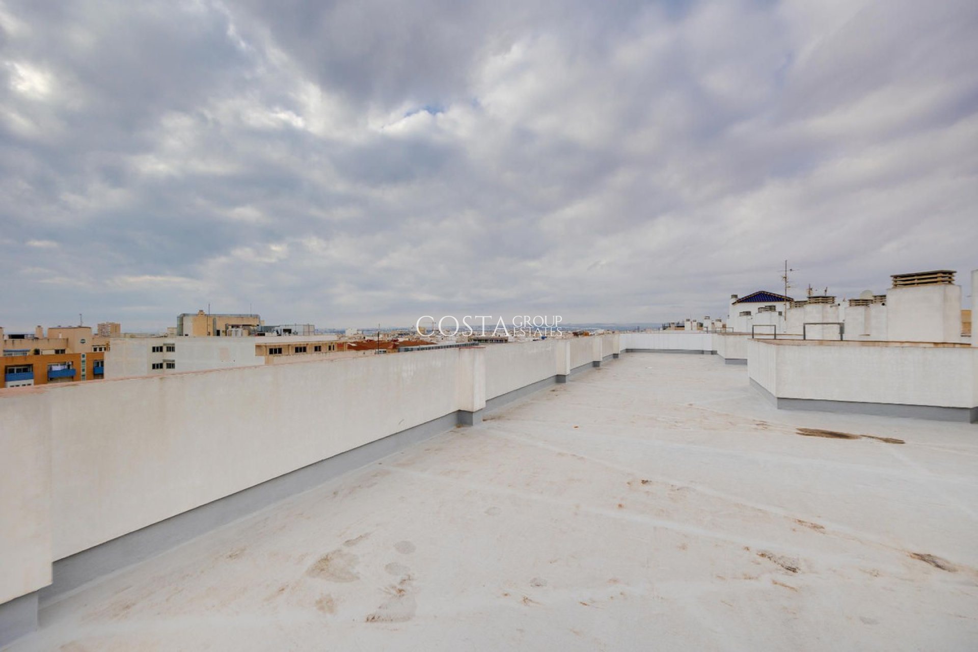 Resale - Apartments -
Torrevieja - Playa del Cura