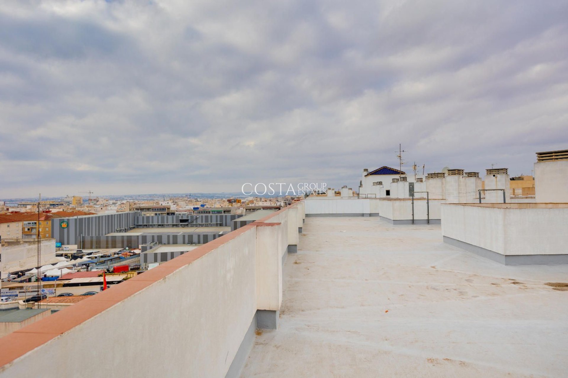 Resale - Apartments -
Torrevieja - Playa del Cura